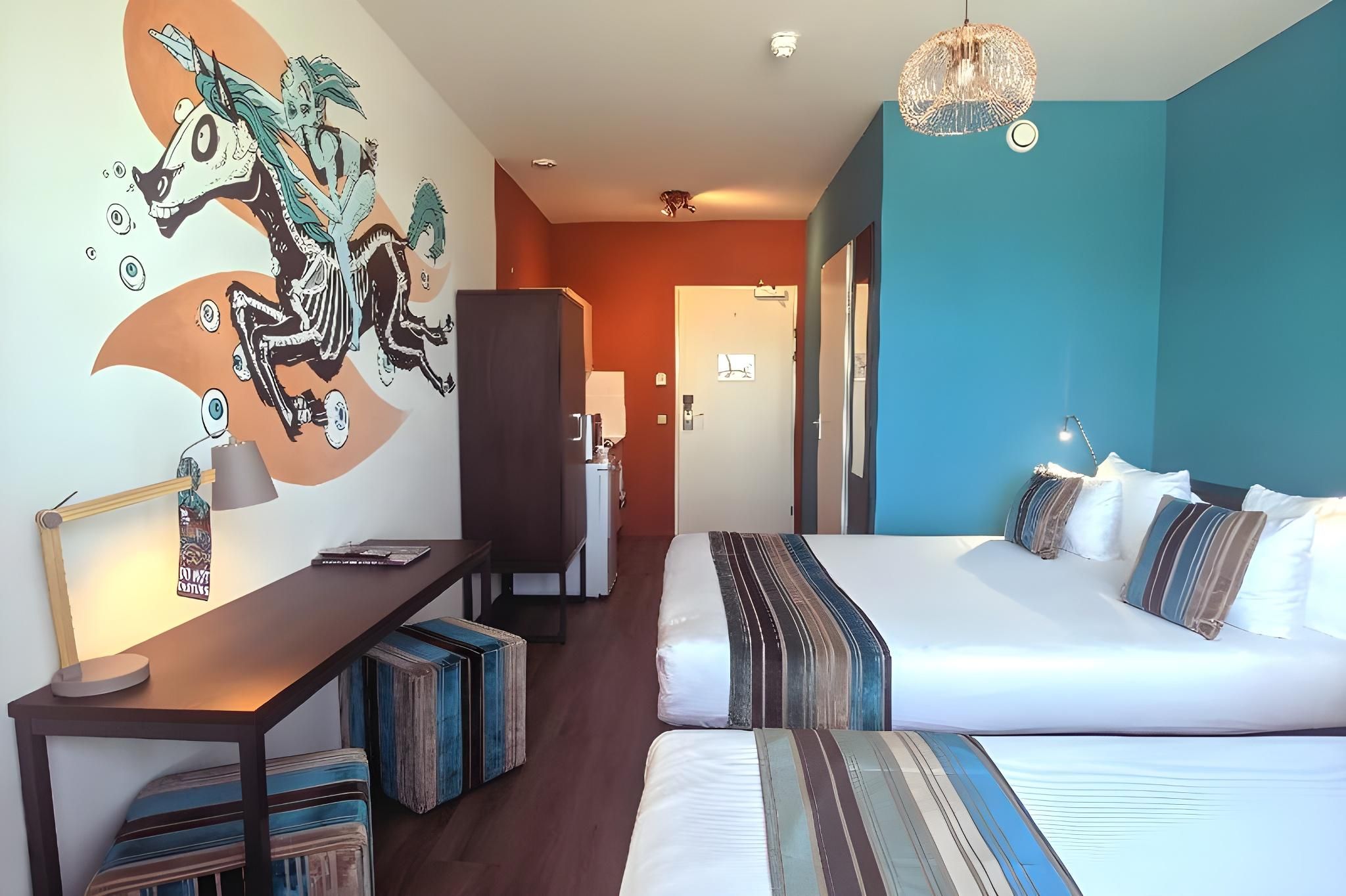 Studio with 2 Double Beds