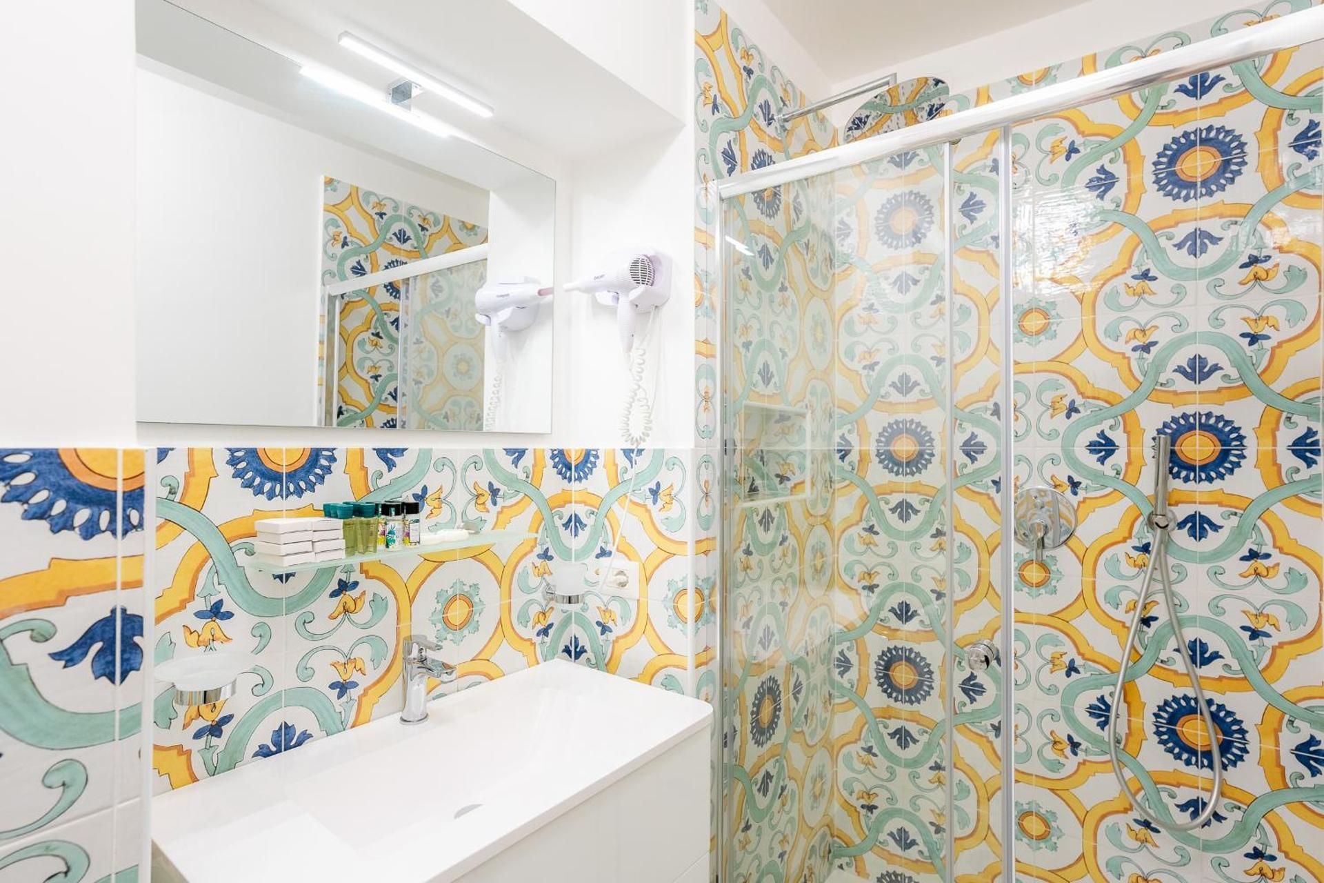 Casa Consilla Quadruple Room with Sea View 3