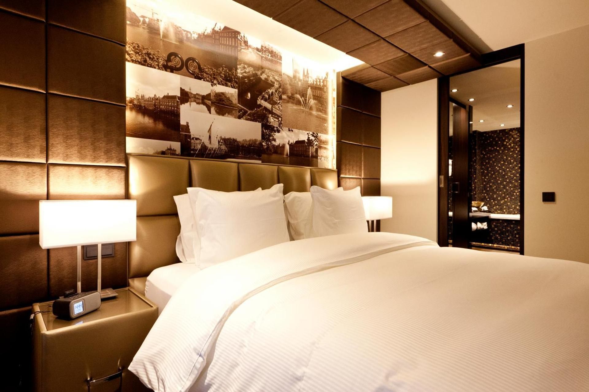 Small Deluxe Suite