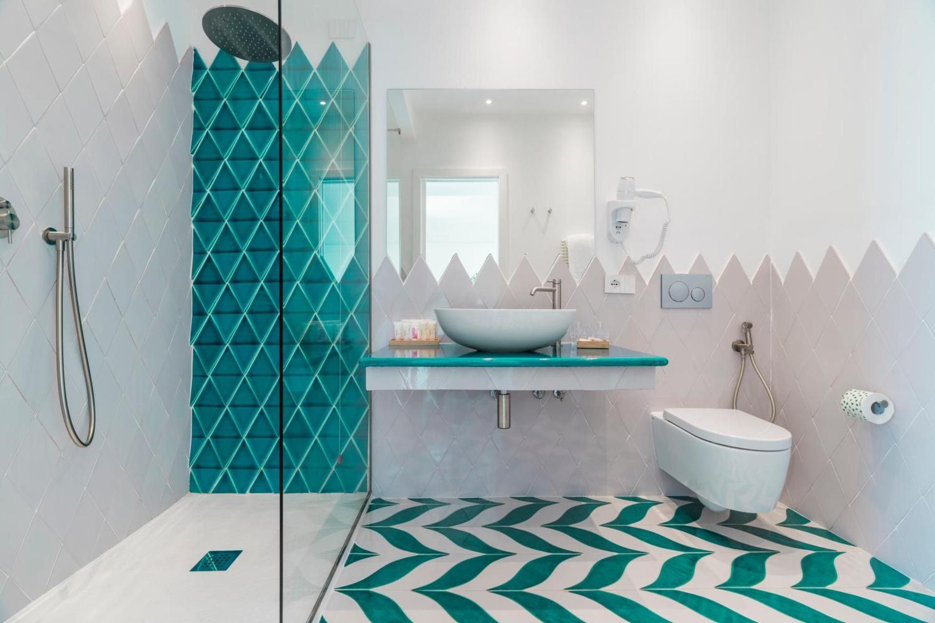 Il Gabbiano King Room with Spa Bath with Balcony and Sea View 2