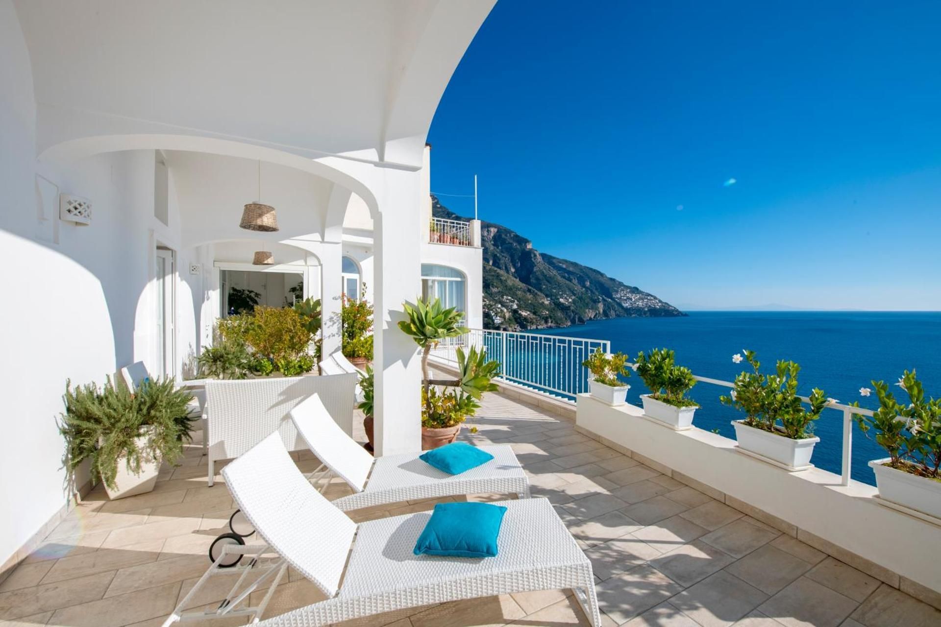 Deluxe Double or Twin Room with Sea View