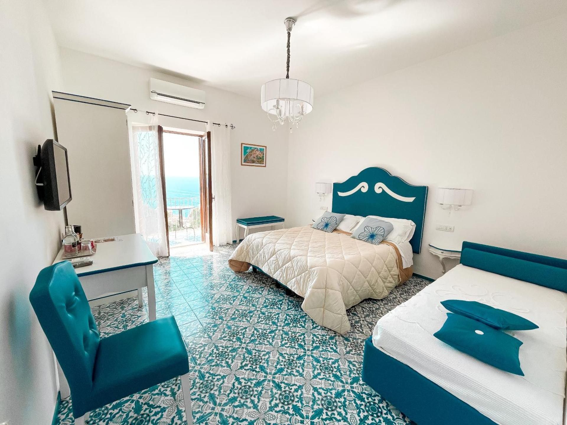 Double Room with Balcony and Sea View
