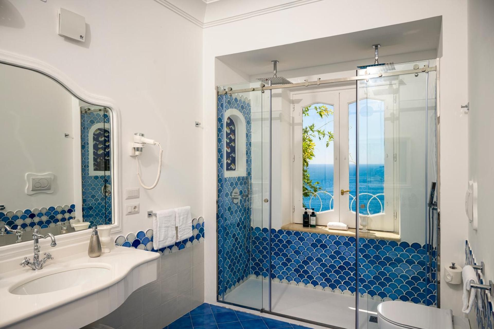 King Suite with Sea View