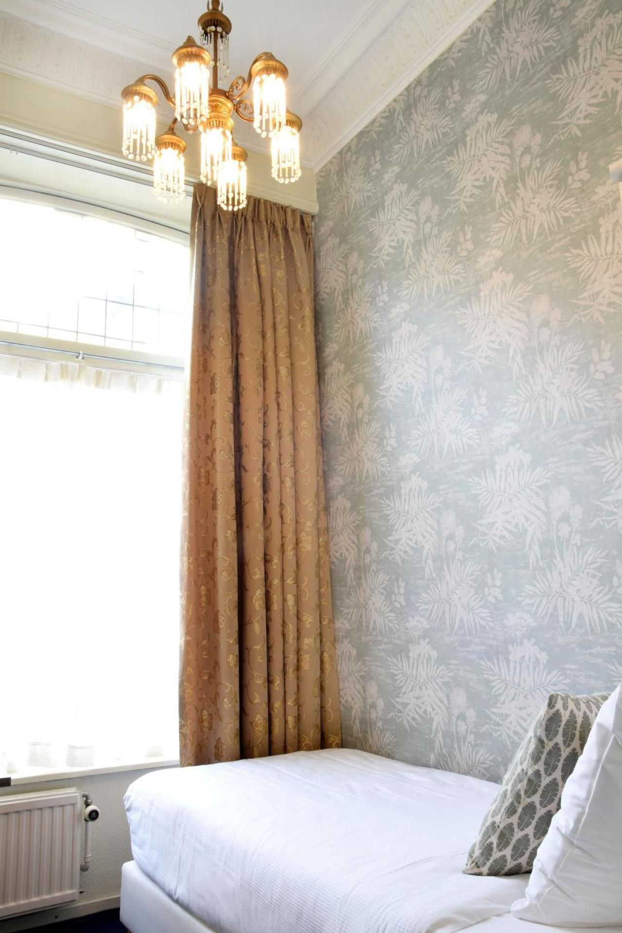 Small Single Room