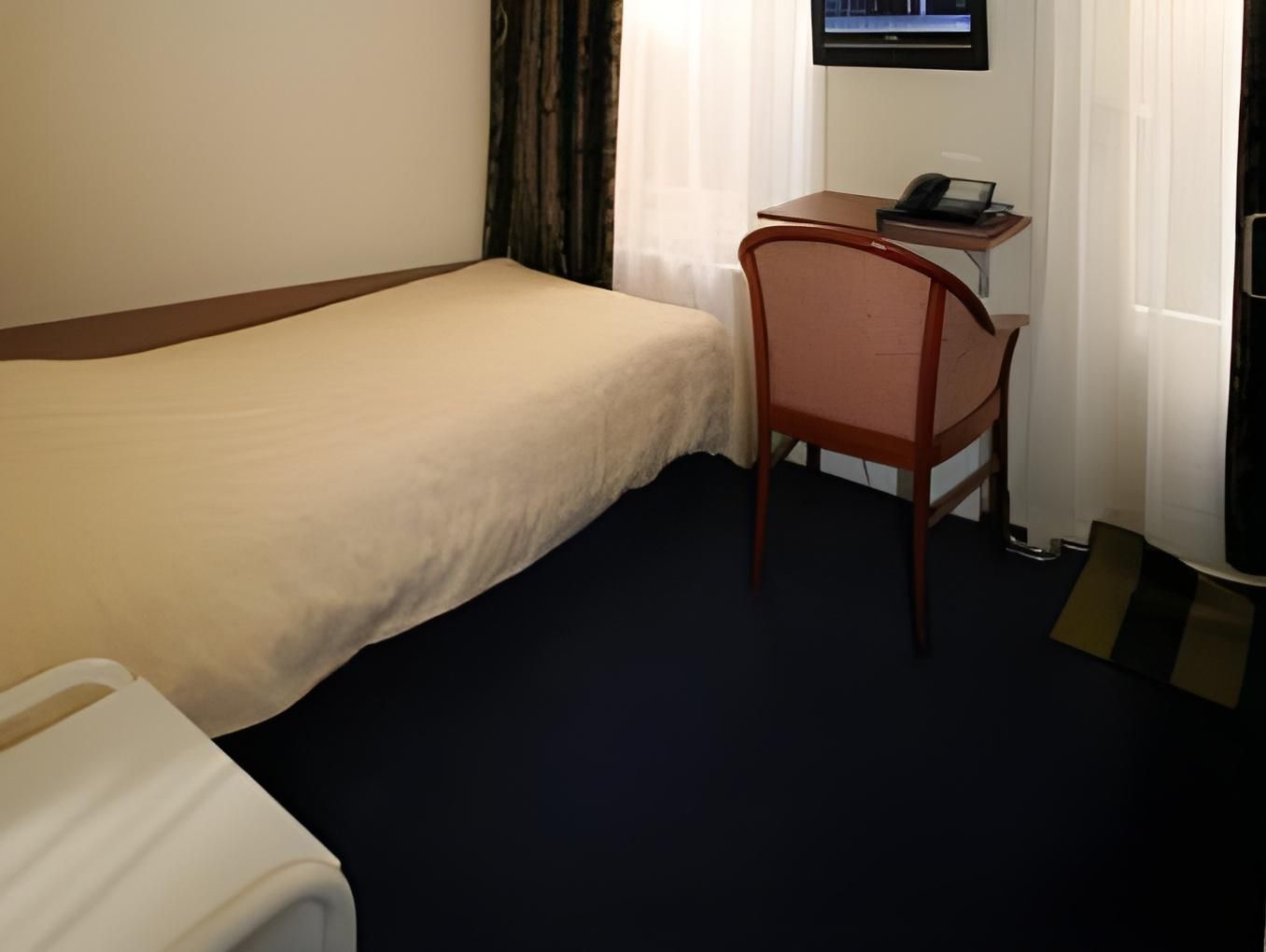 Small Single Room