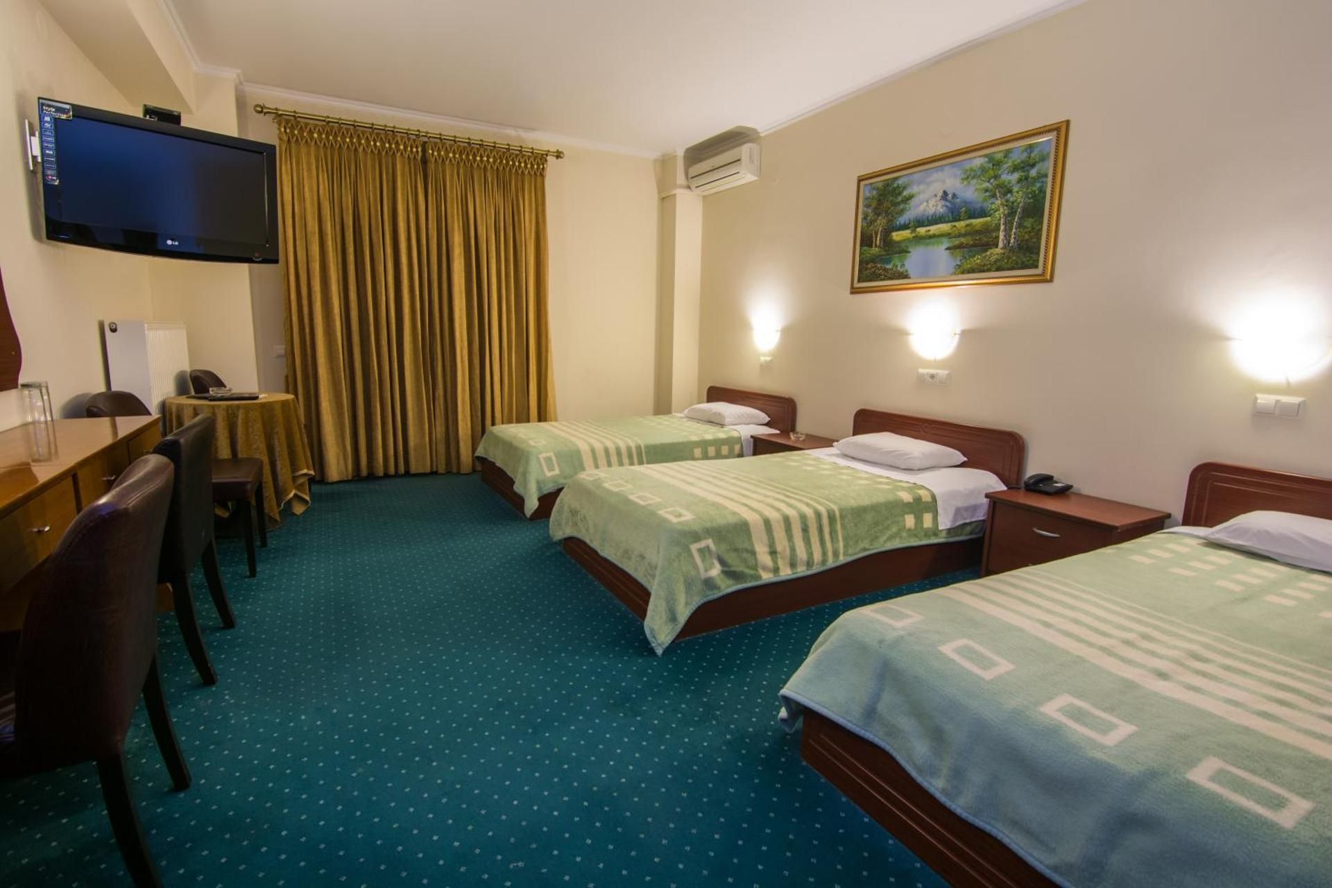 Classic Triple Room
