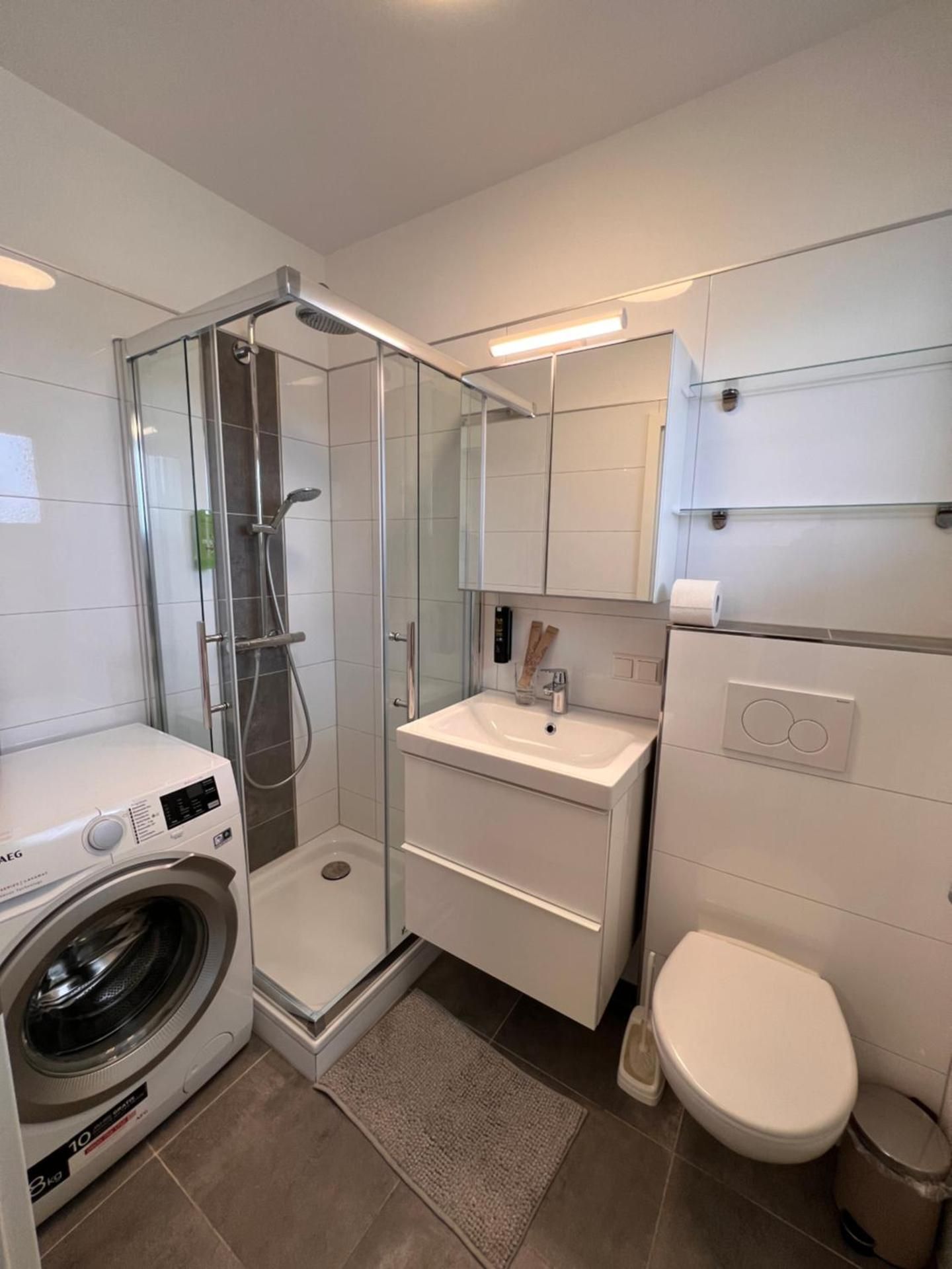 One-Bedroom Apartment 2