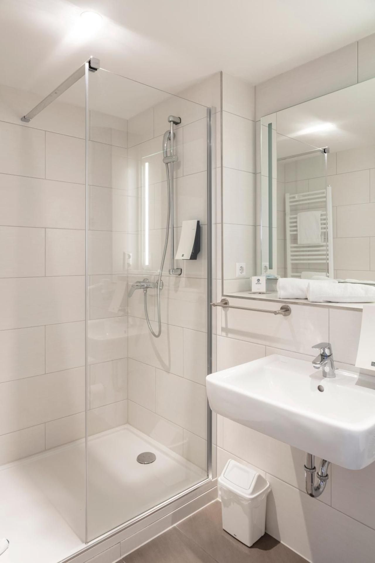 Double Room with Free Car Parking