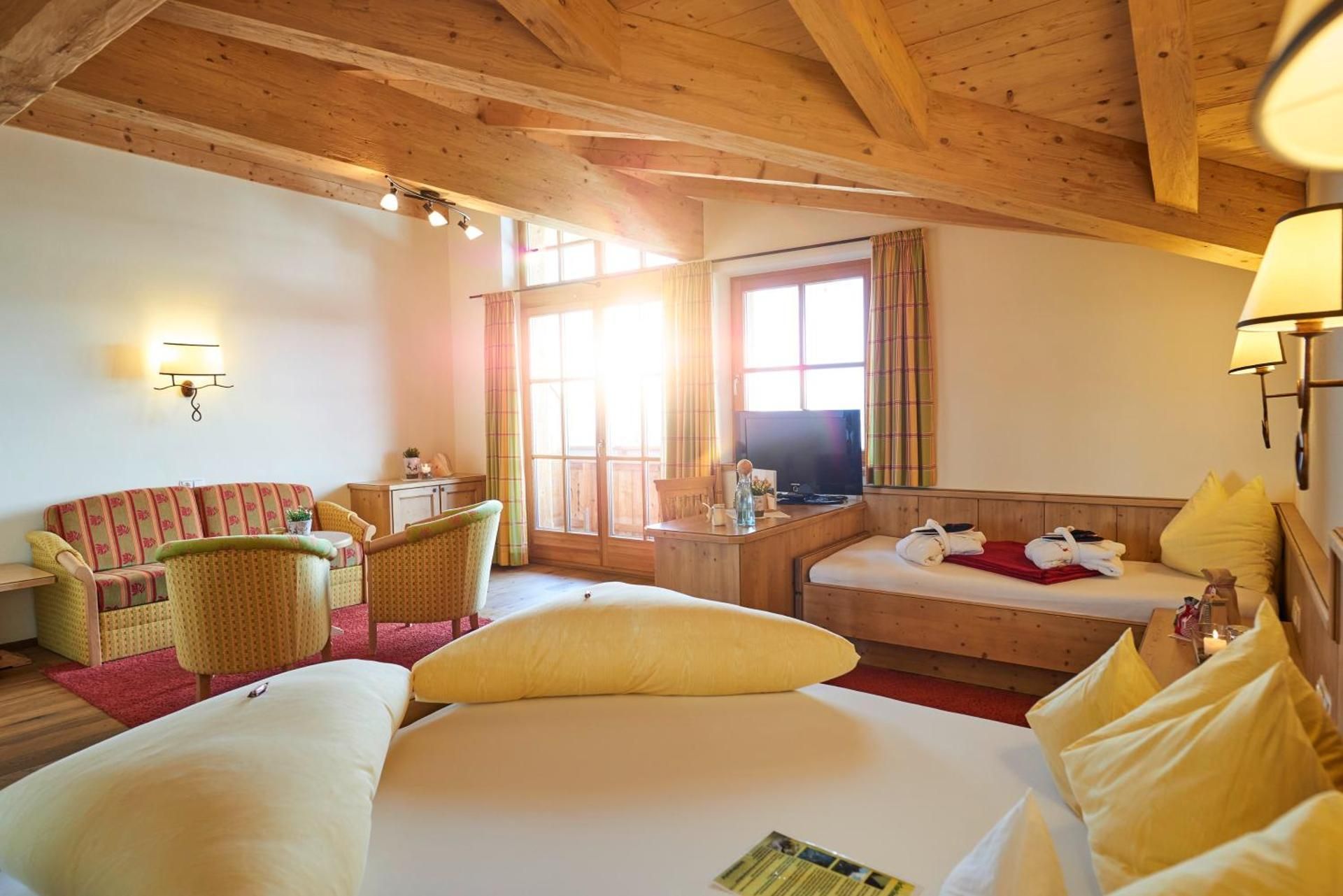 Deluxe Family Room