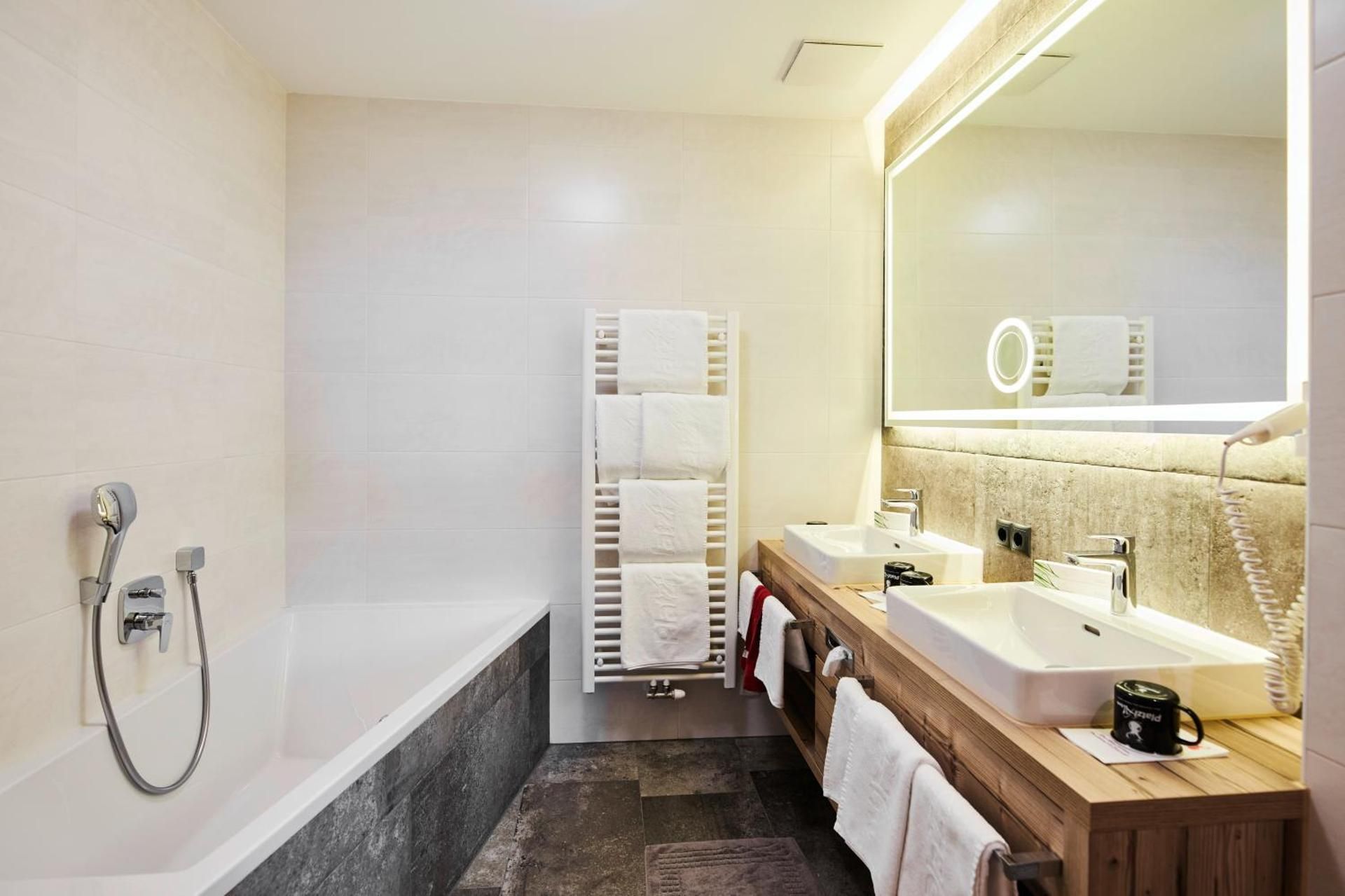 Suite with Mountain View