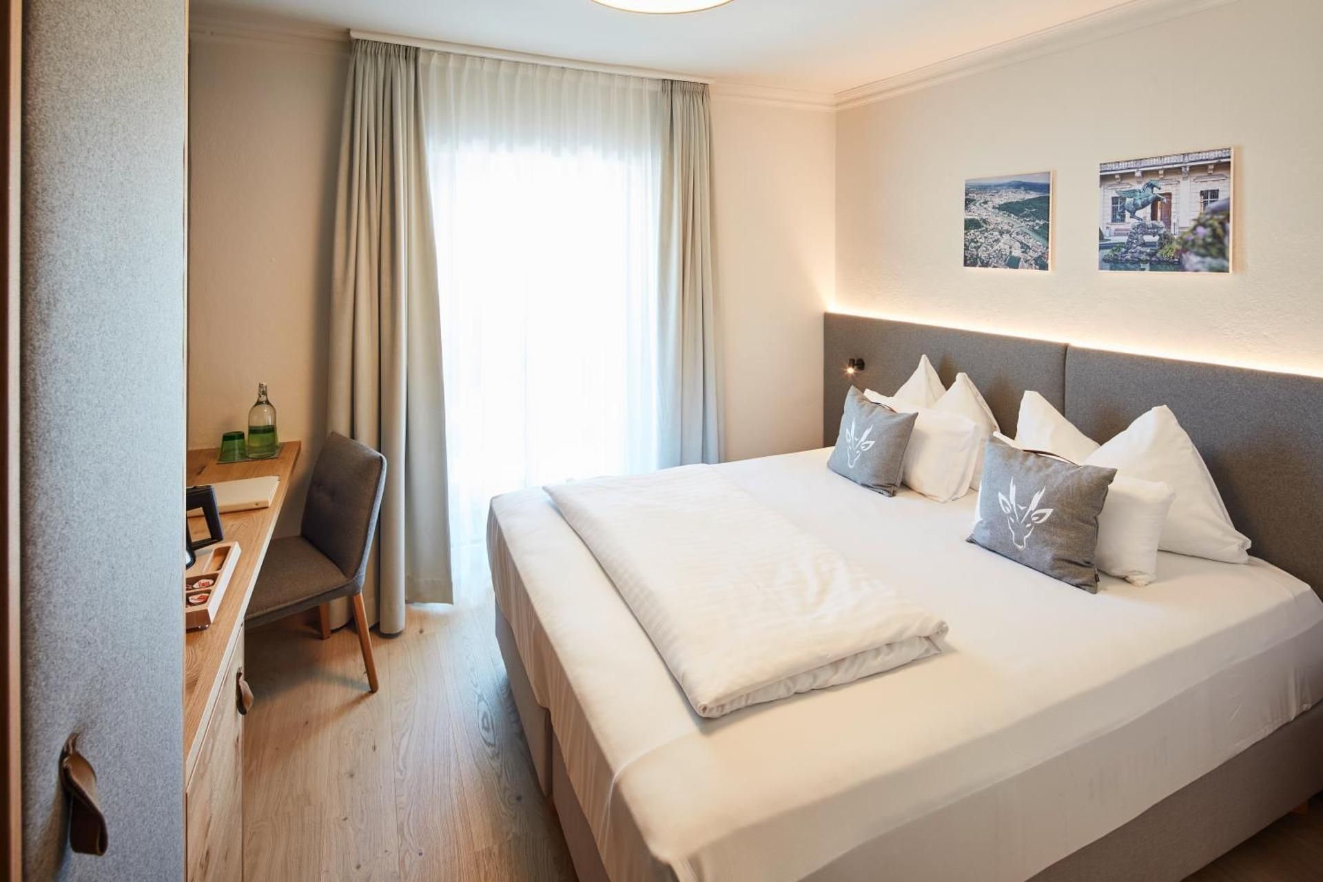 urban economy double room