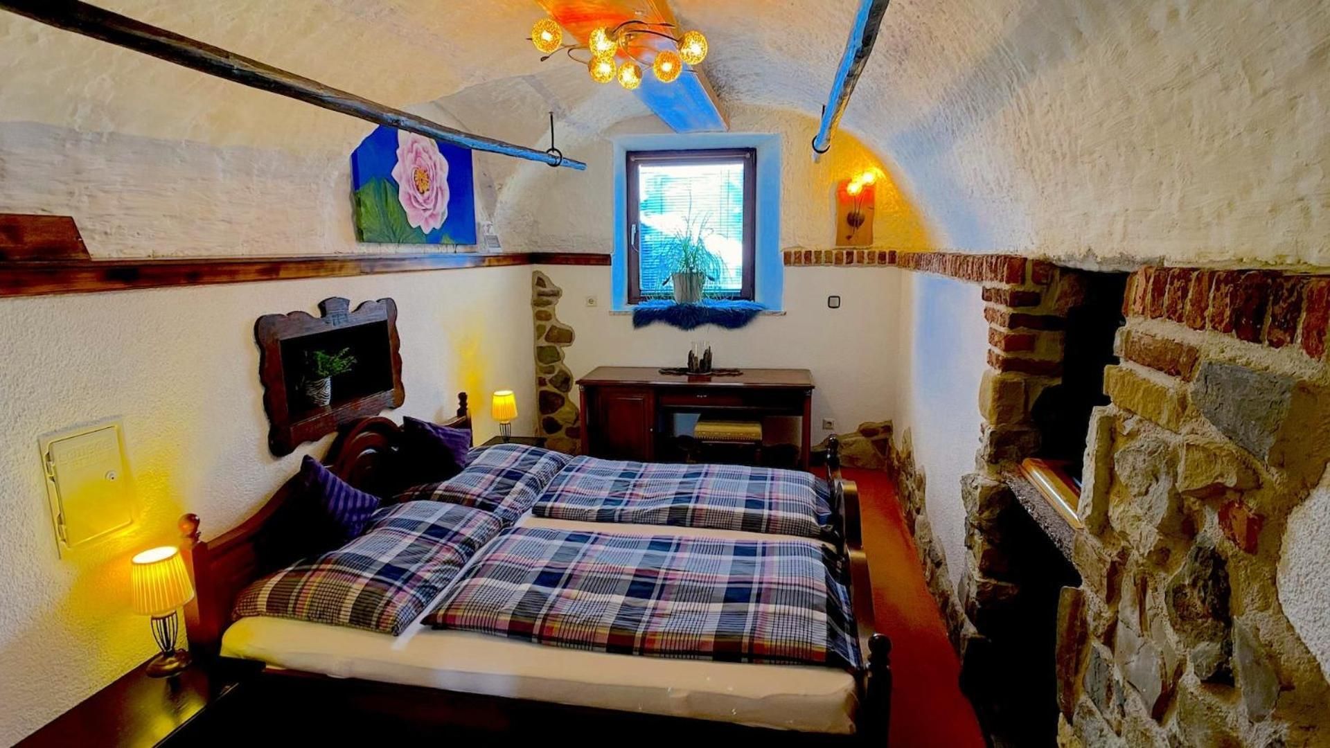 Two-Bedroom Apartment with Lake View Seerose