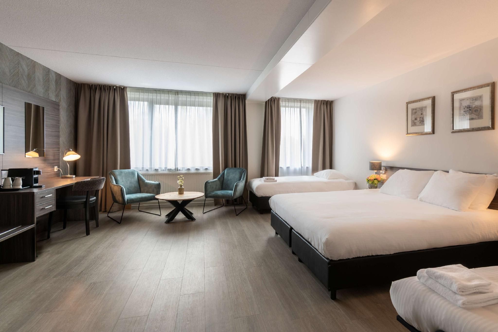 Suite - 1 King Bed Free WiFi