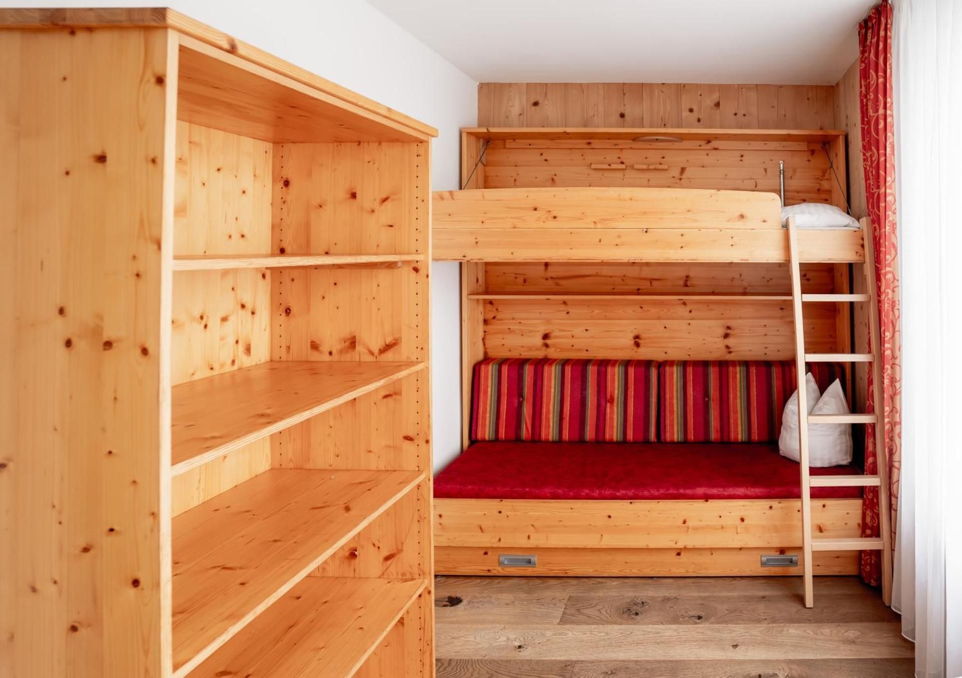 Classic Quadruple Room