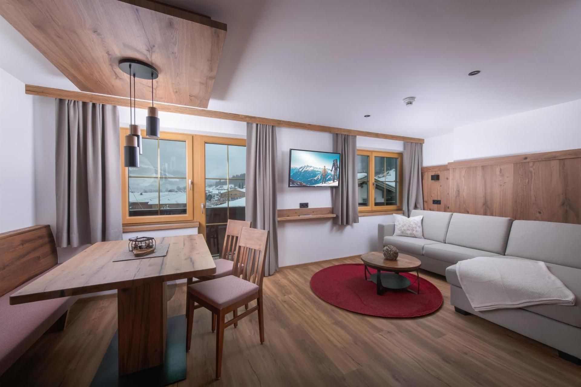 One-Bedroom Apartment with Shower