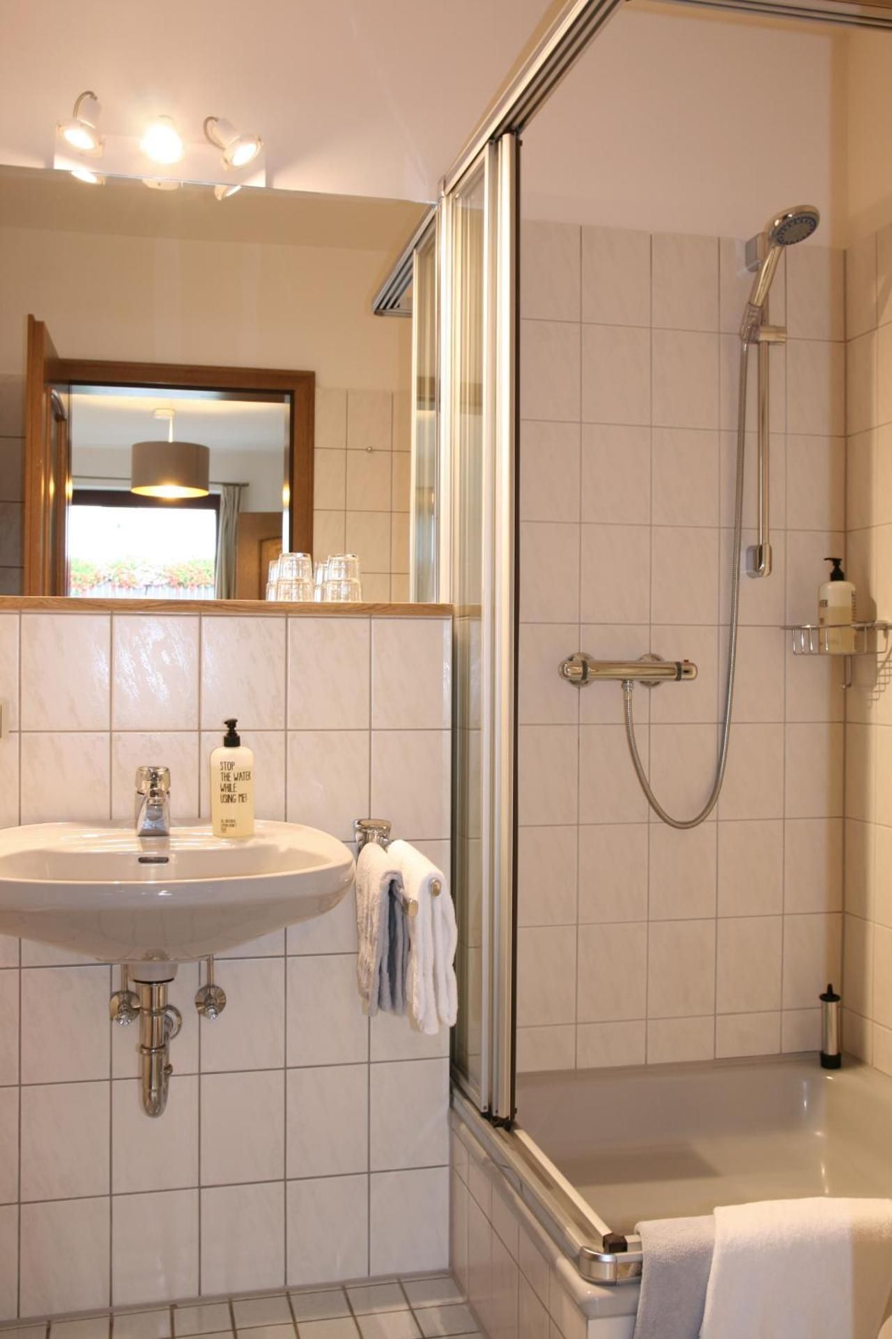 Triple Room with Private Bathroom