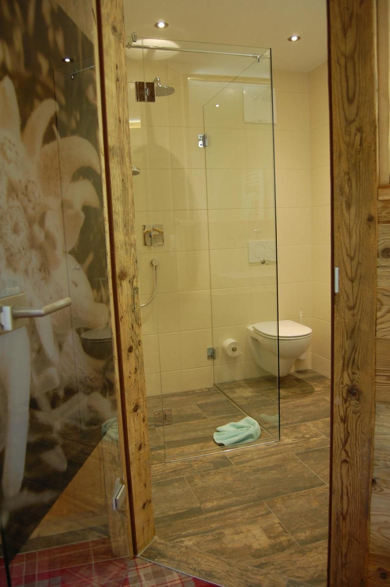 Single Room With Private Bathroom