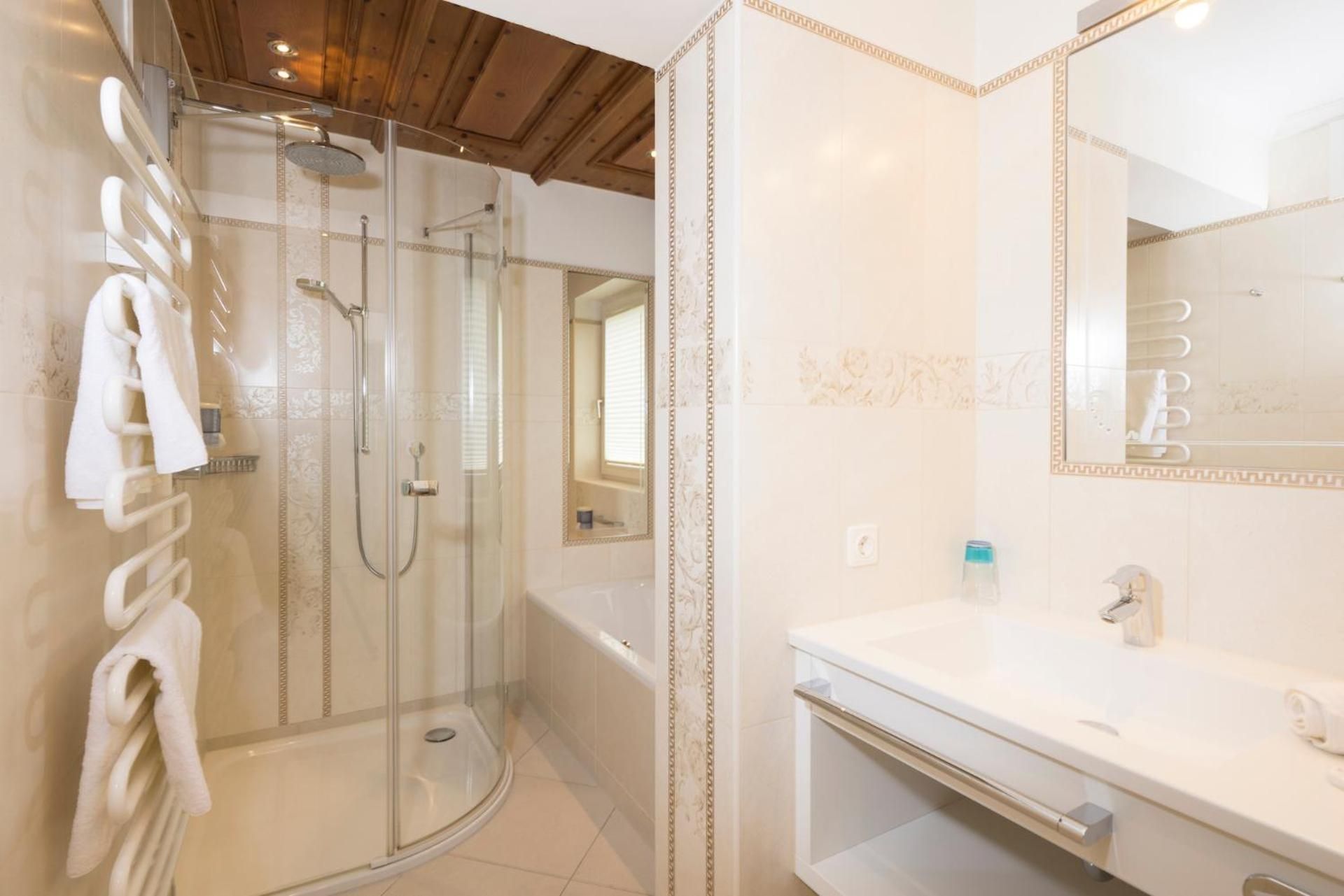 Junior Suite with Garden View