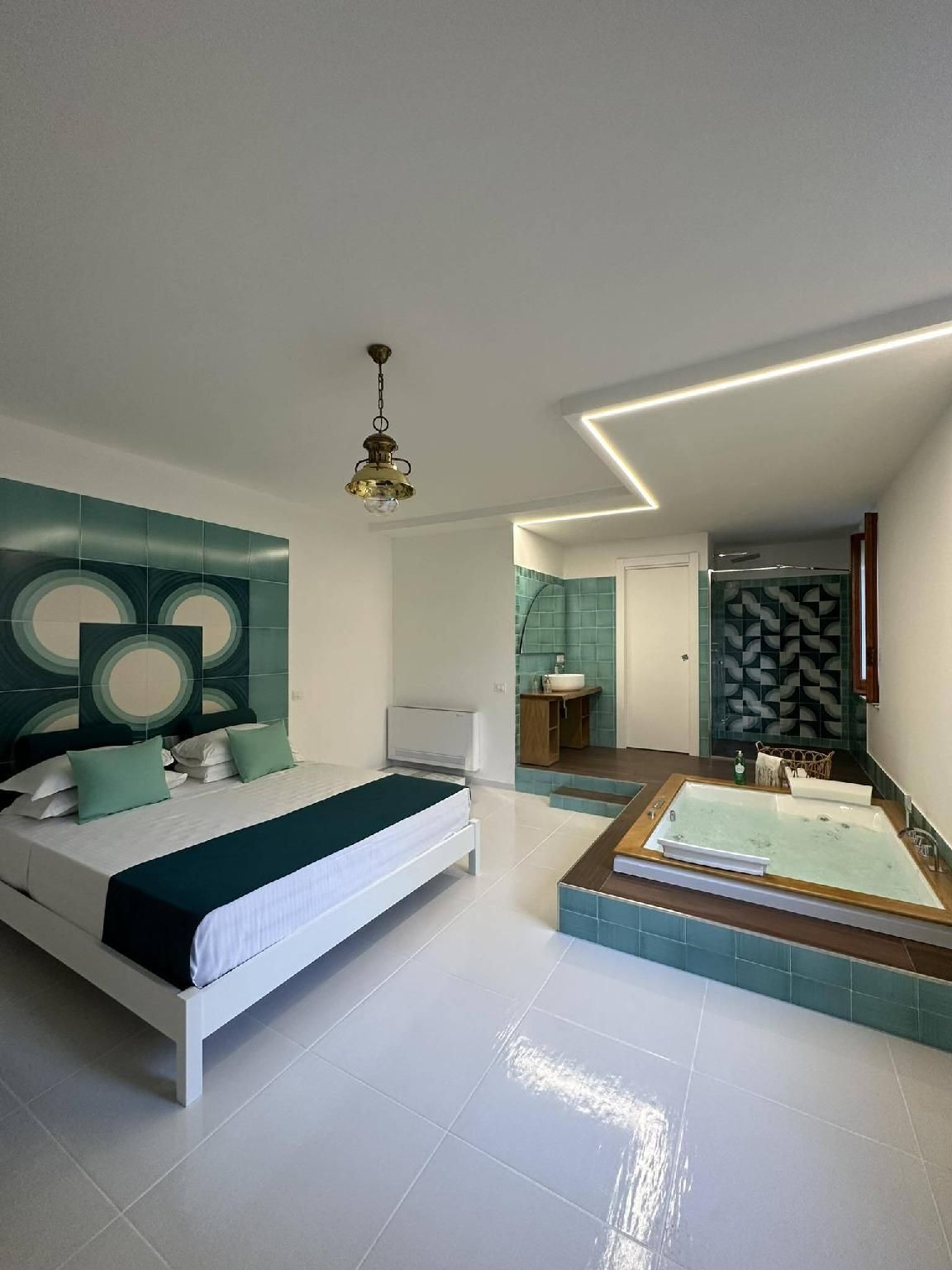 Verde-Matrimoniale Queen-Bagno privato con vasca idromassaggio-Vista montagna