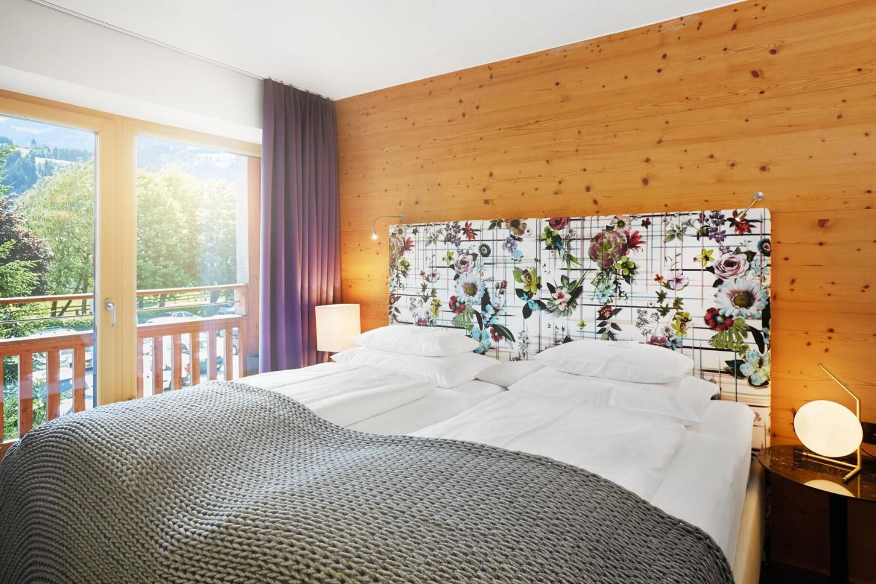 Deluxe One-Bedroom Suite