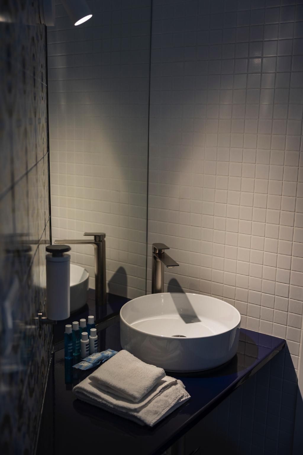 Suite-Blu Oltremare-Bagno in camera con vasca-Vista mare