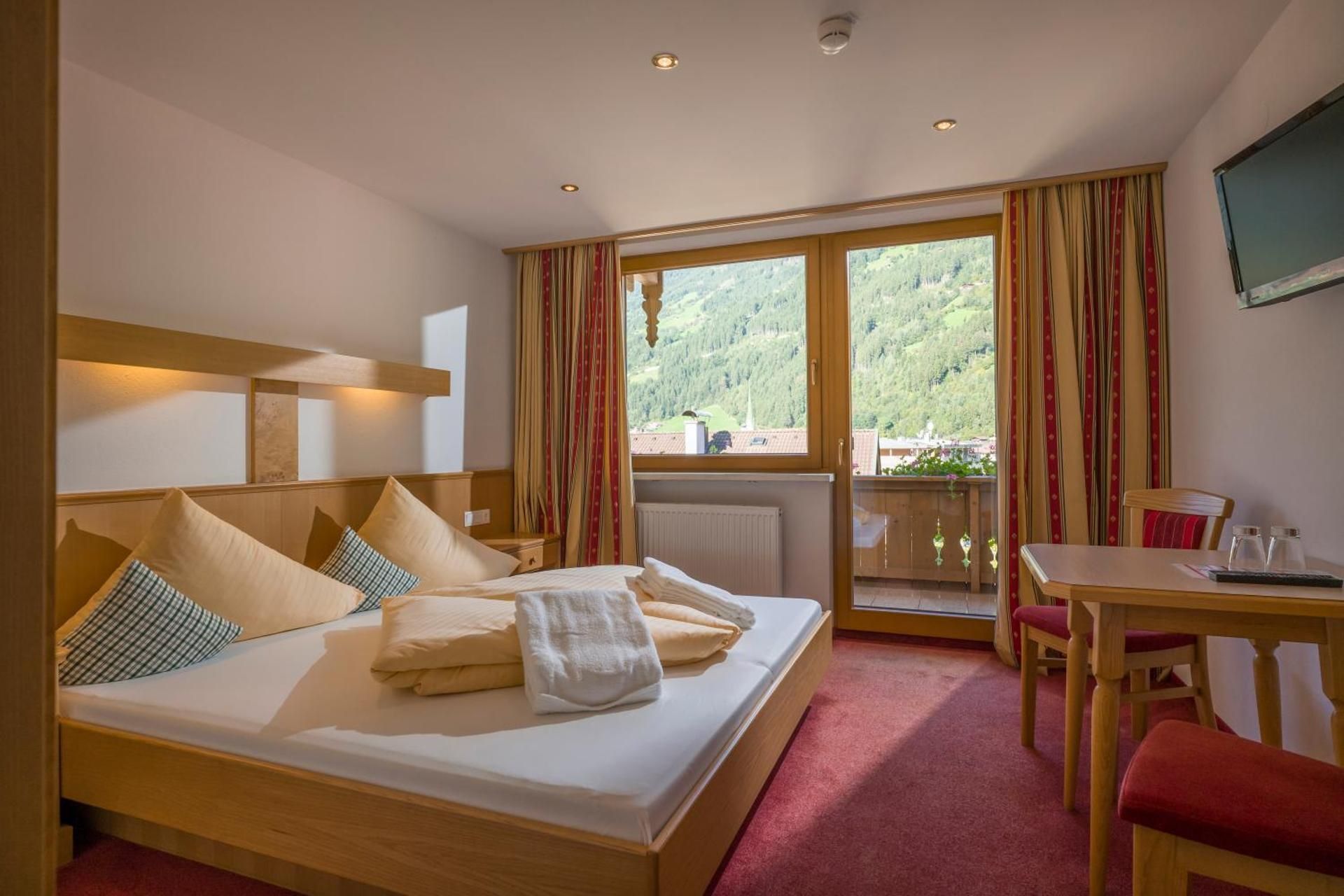 Classic Double Room with Balcony