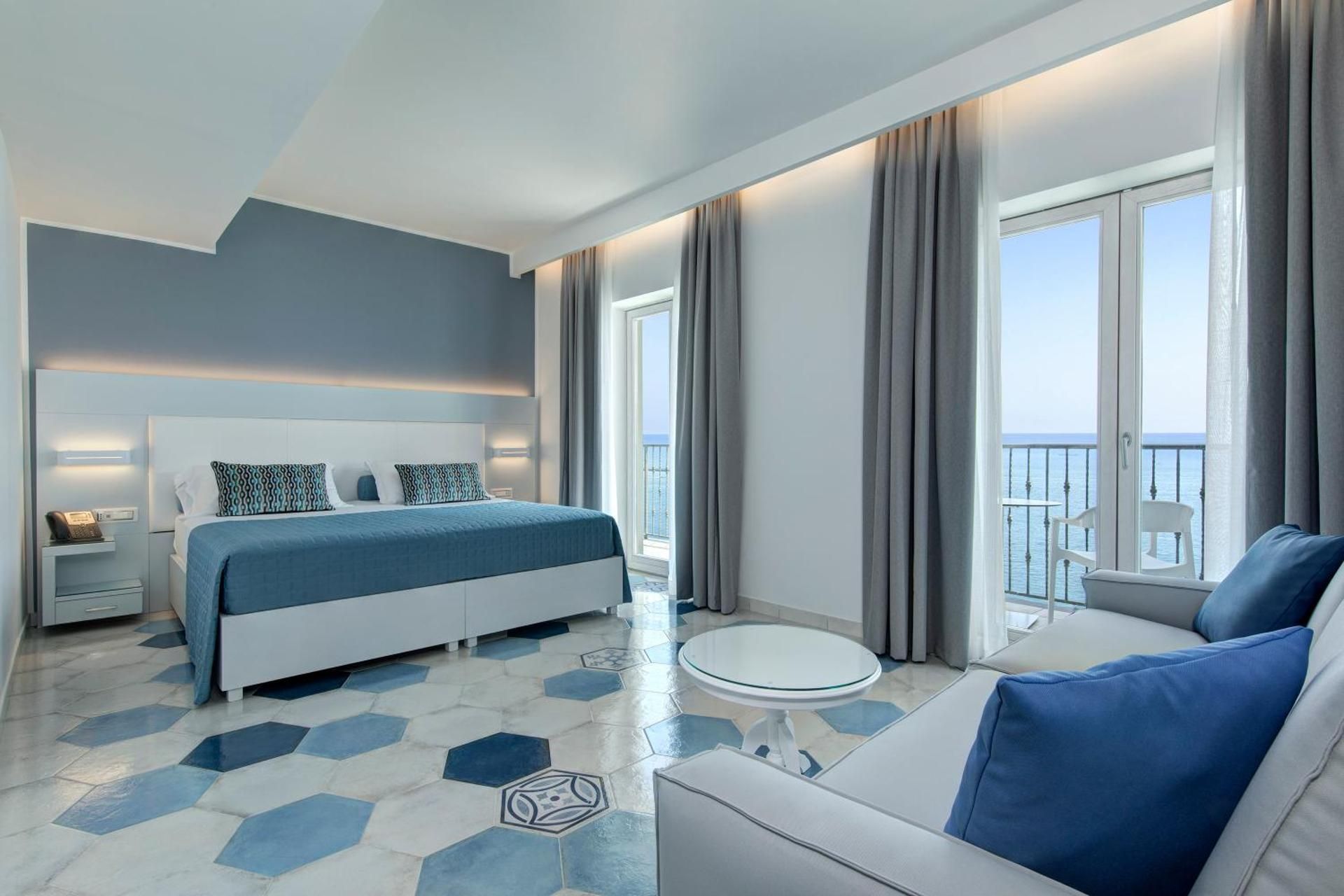 Superior Family Room with Partial Sea View