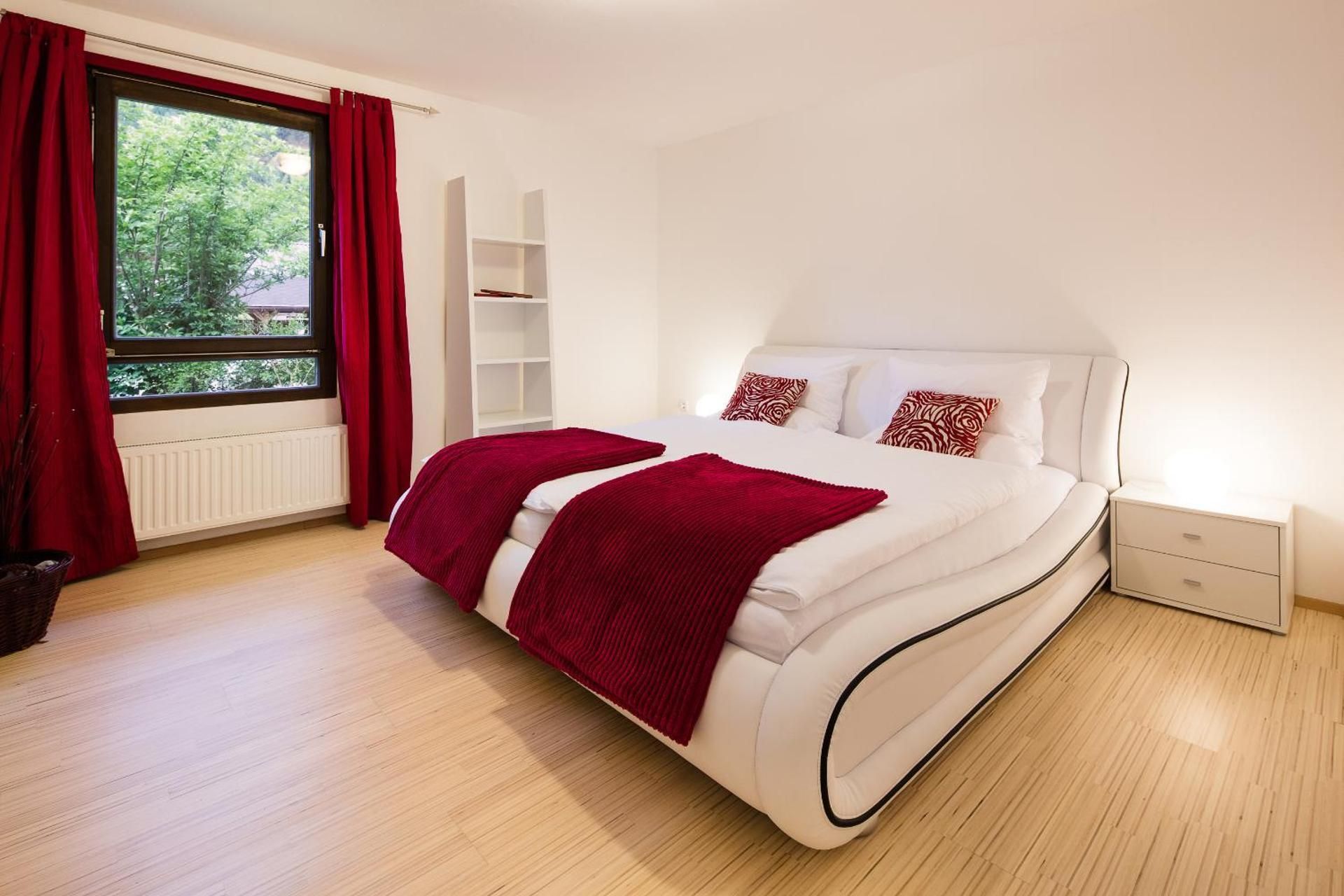Deluxe Suite A