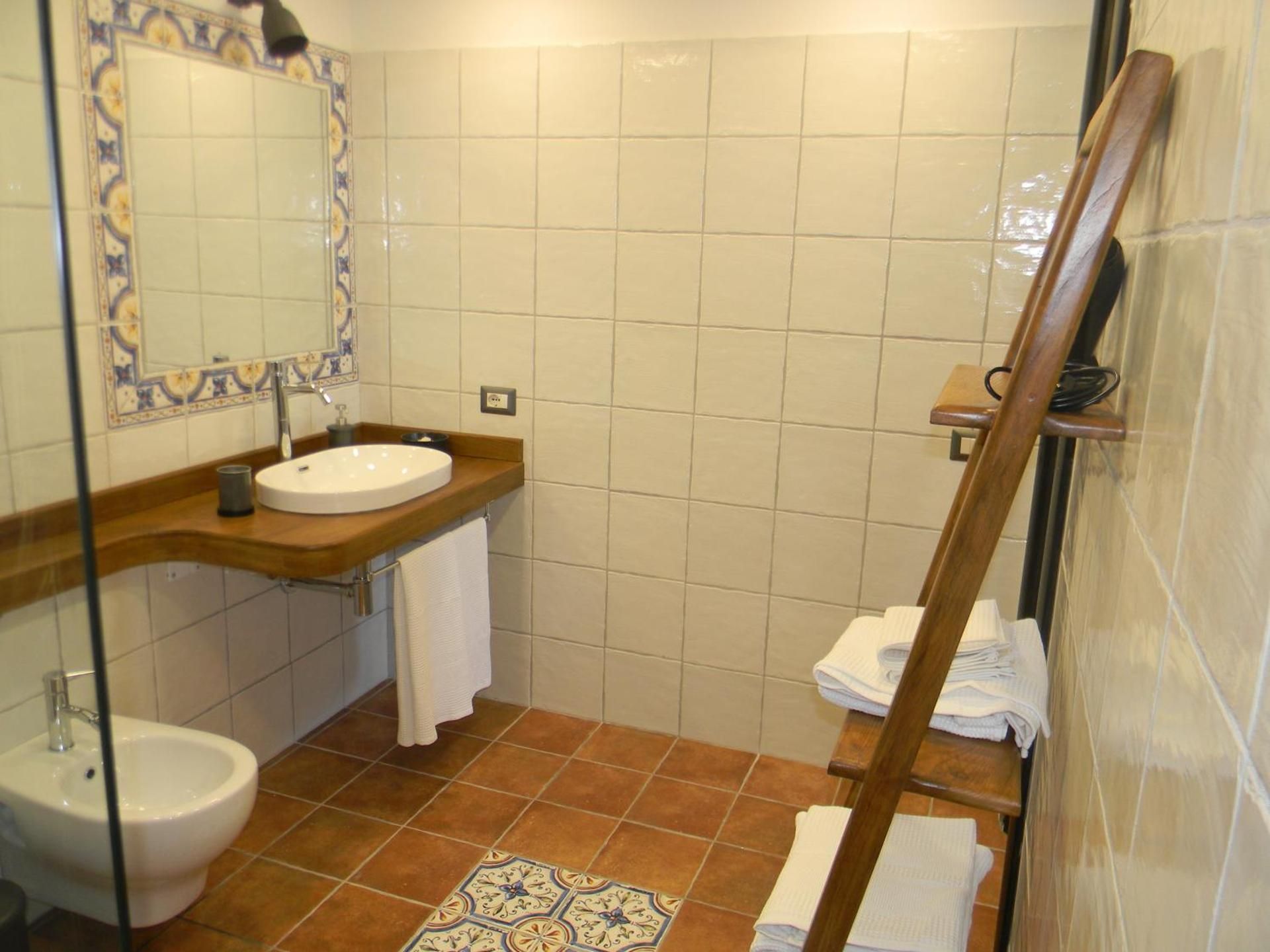Quadruple Room with Private Bathroom