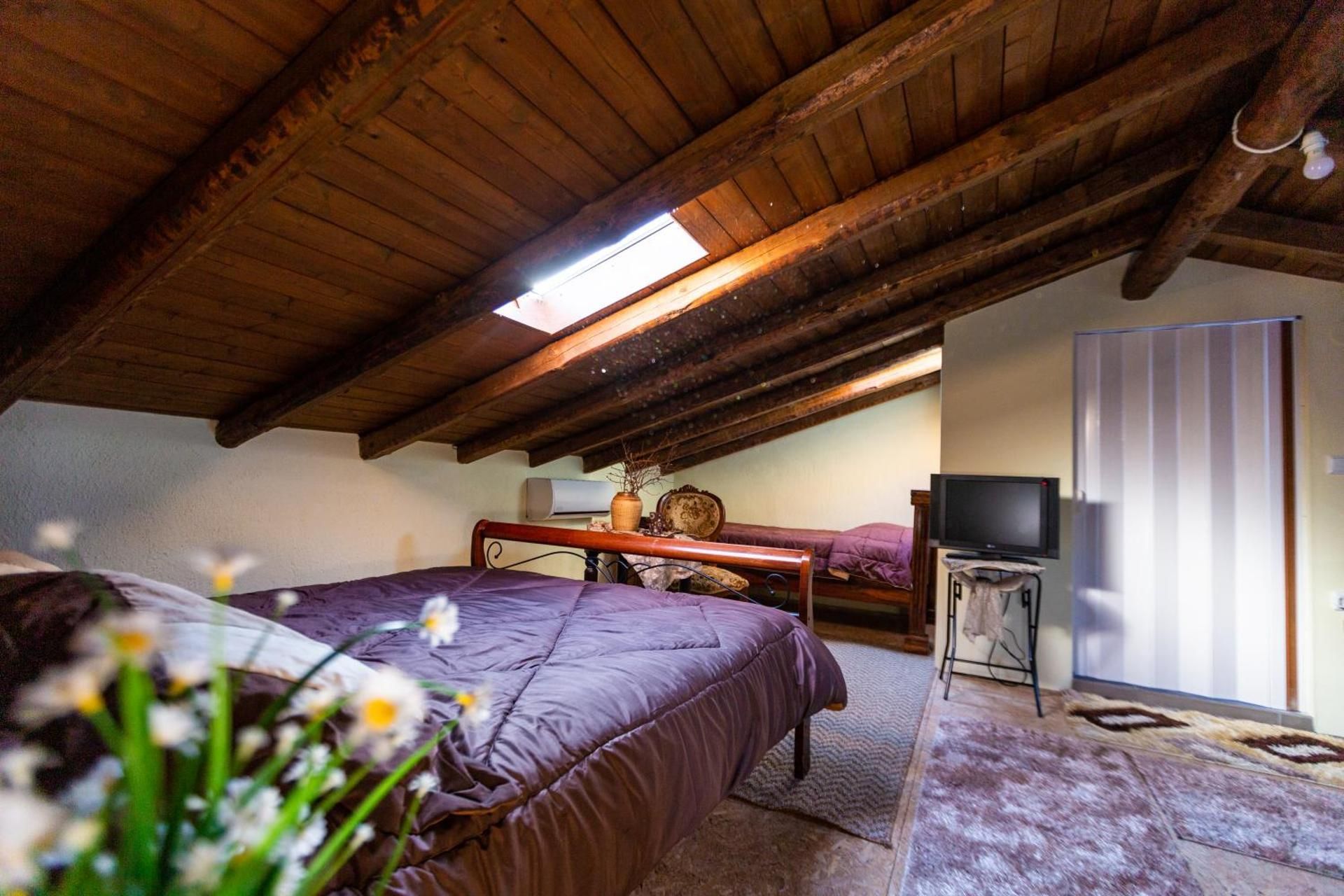 Large Double Room