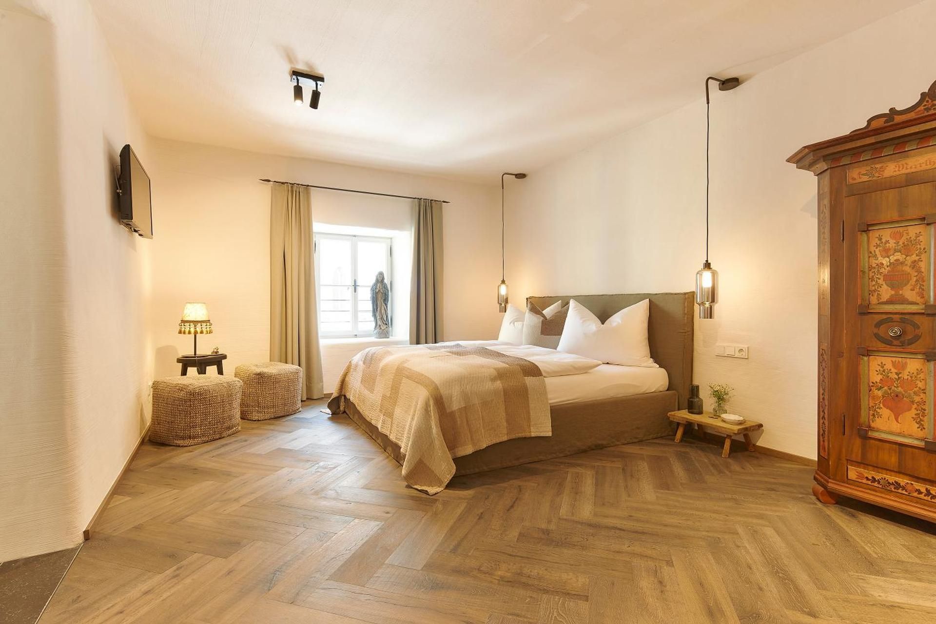 Large Double Room