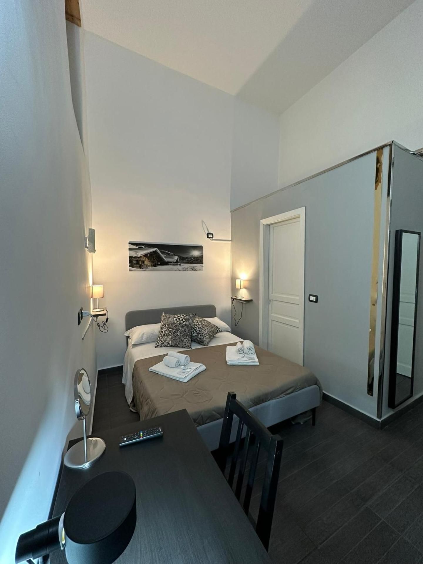 Etna Rooms