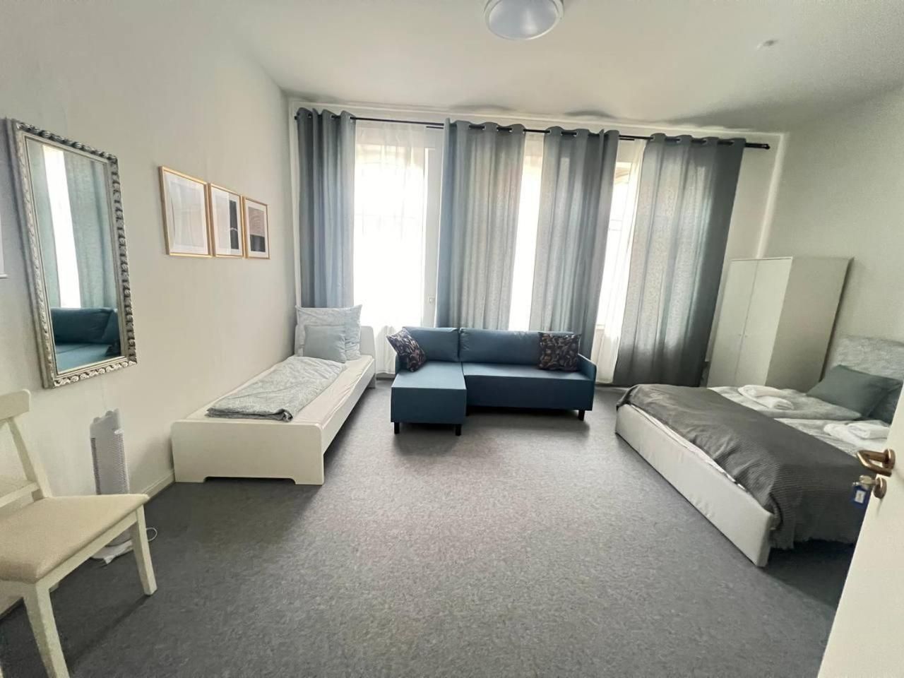Triple Room with Shared Bathroom