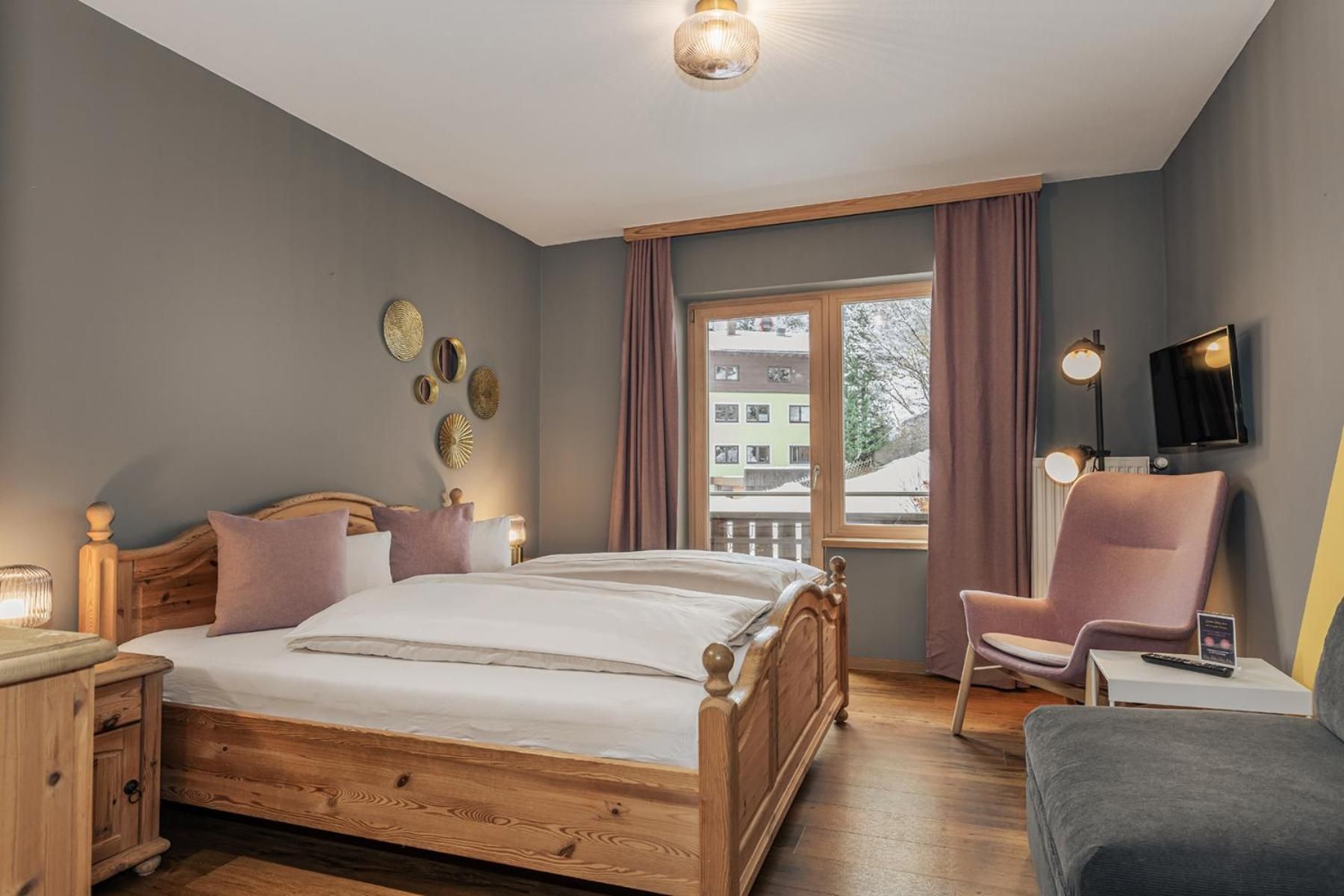 Double Room with Balcony (2 Adults + 1 Child)