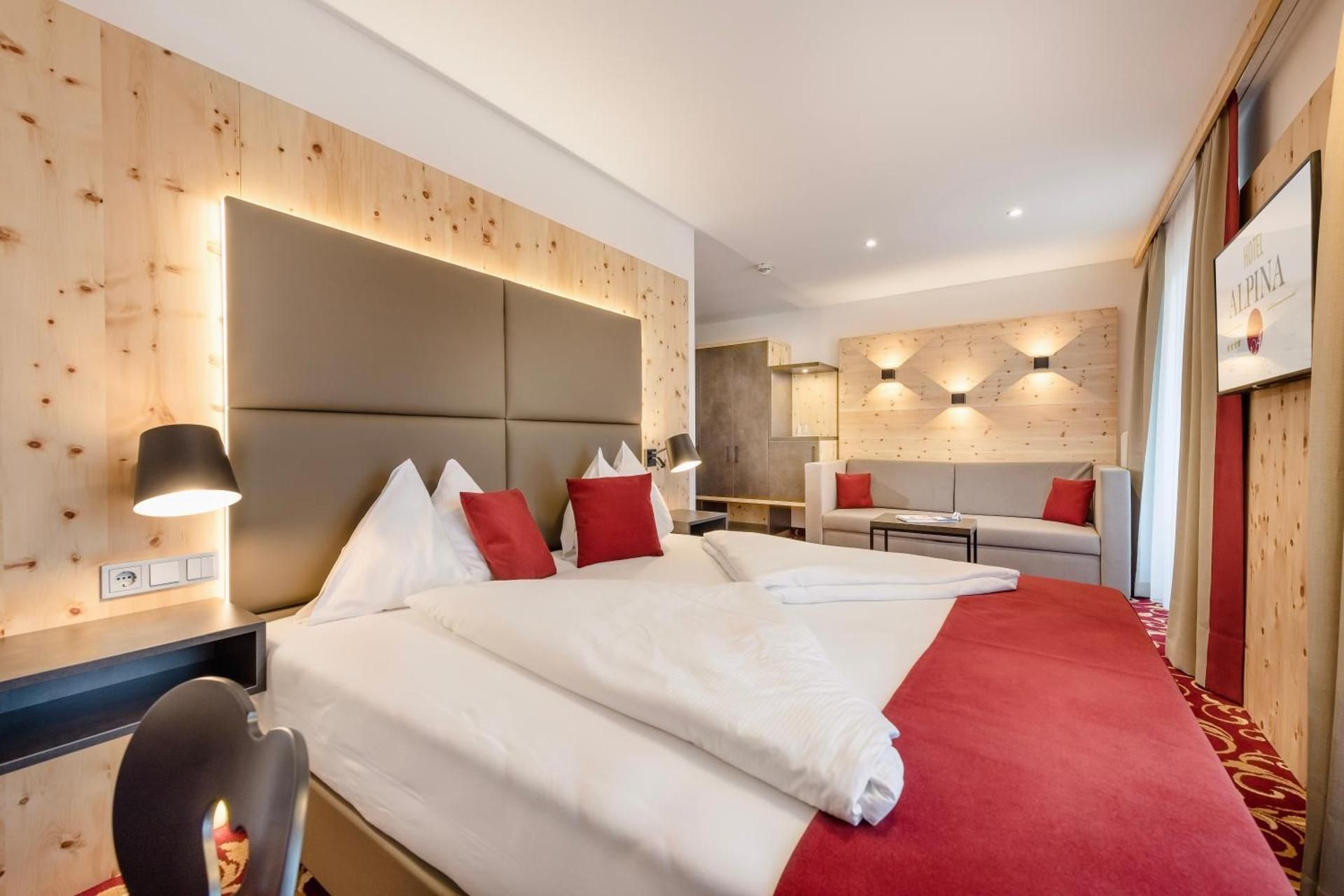 Deluxe Double or Twin Room with Balcony