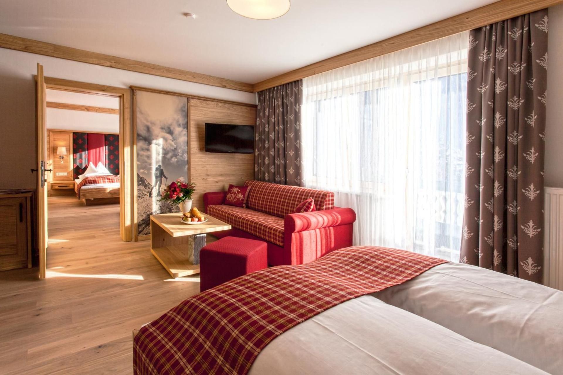 Superior Double Room with Mountain View And Balcony