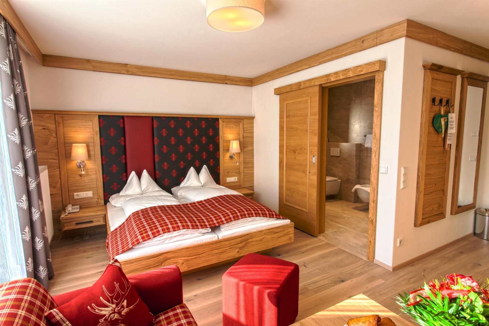 Superior Double Room with Mountain View And Balcony