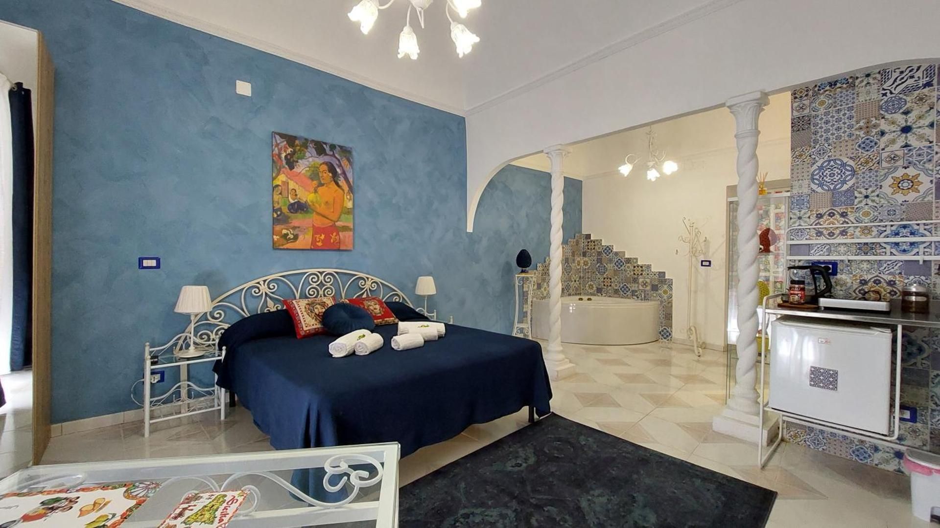 Studio with Spa Bath