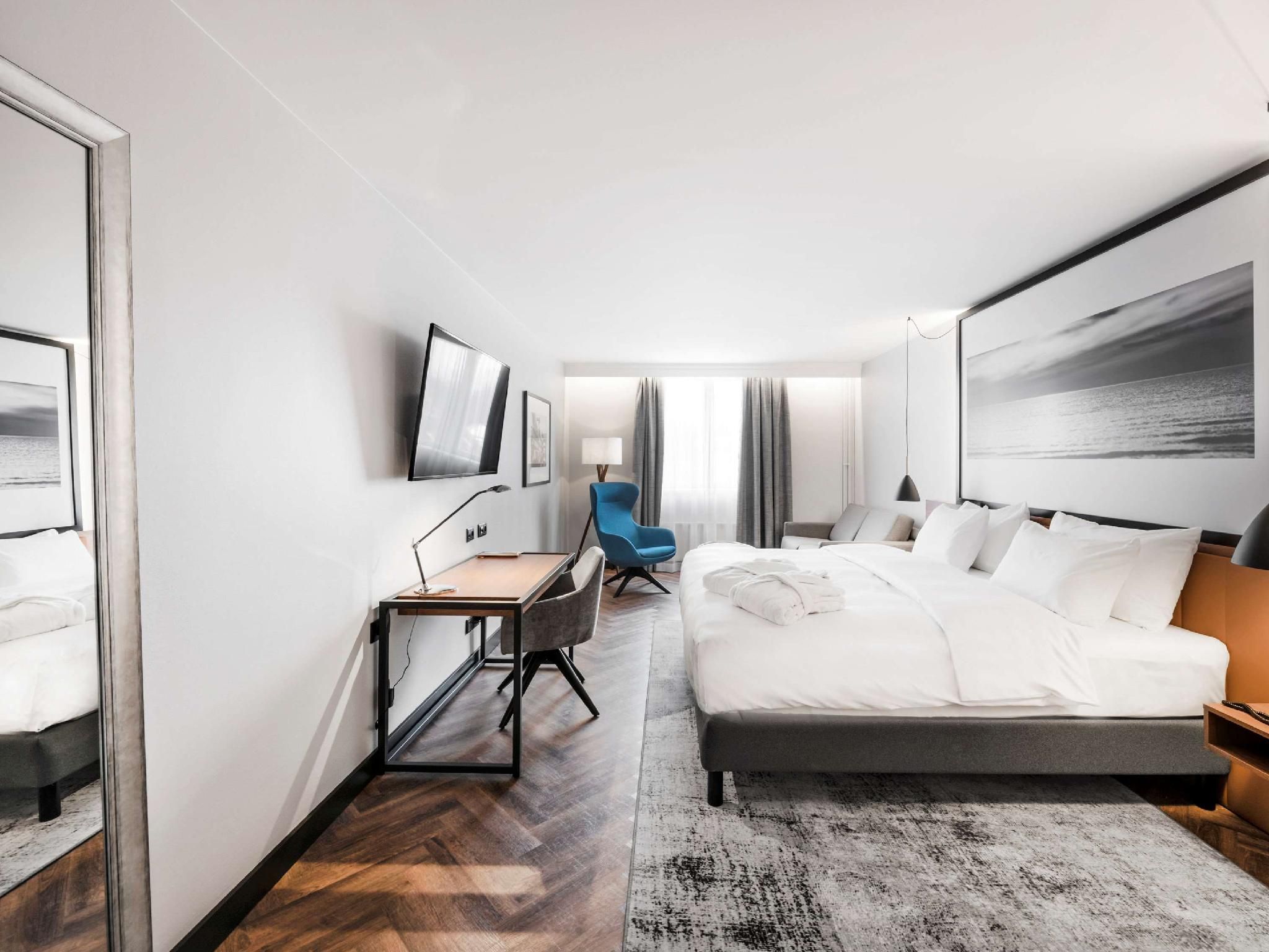 Privilege room with a king size bed