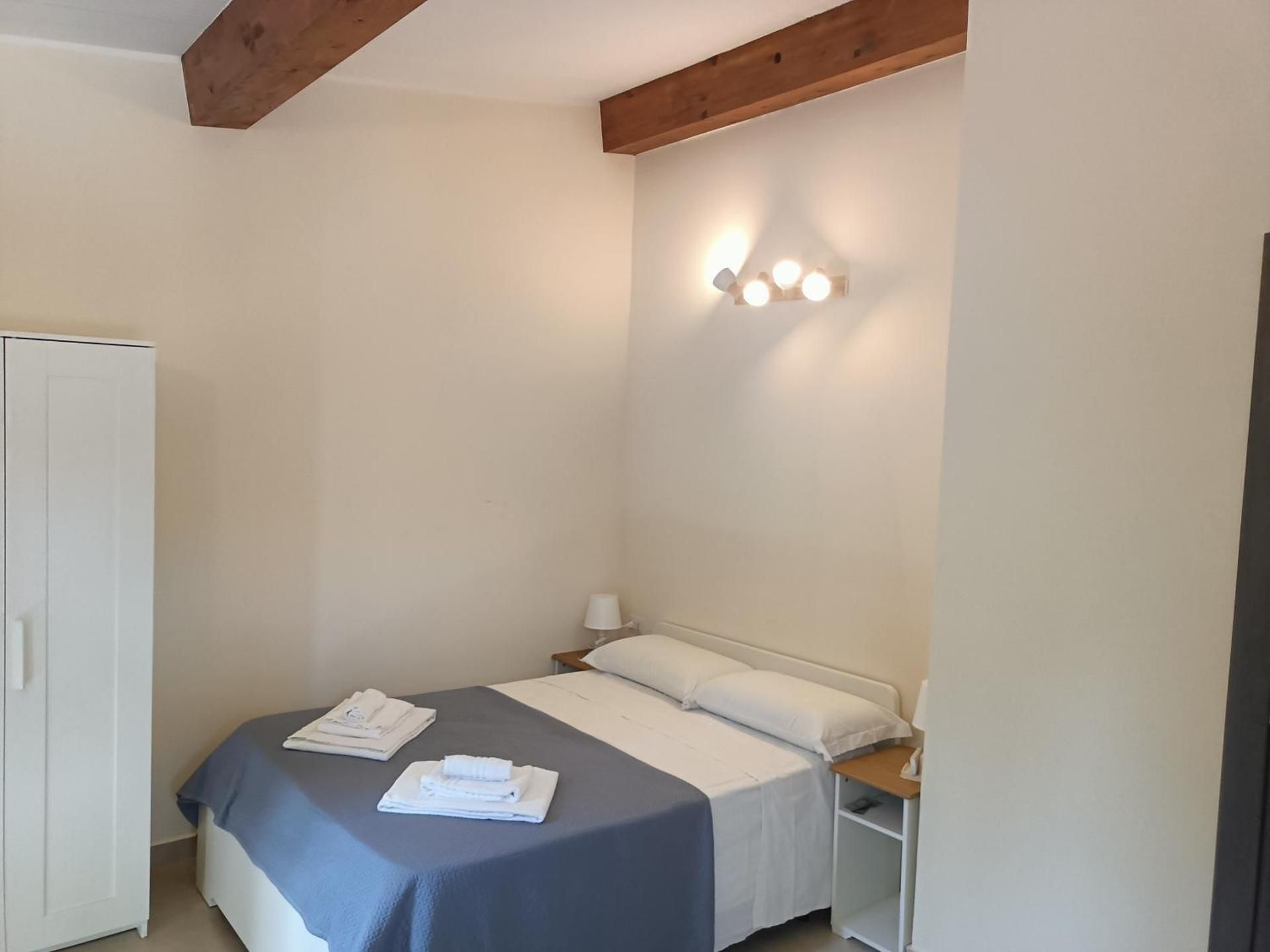 Studio Apartment with One Double Bed