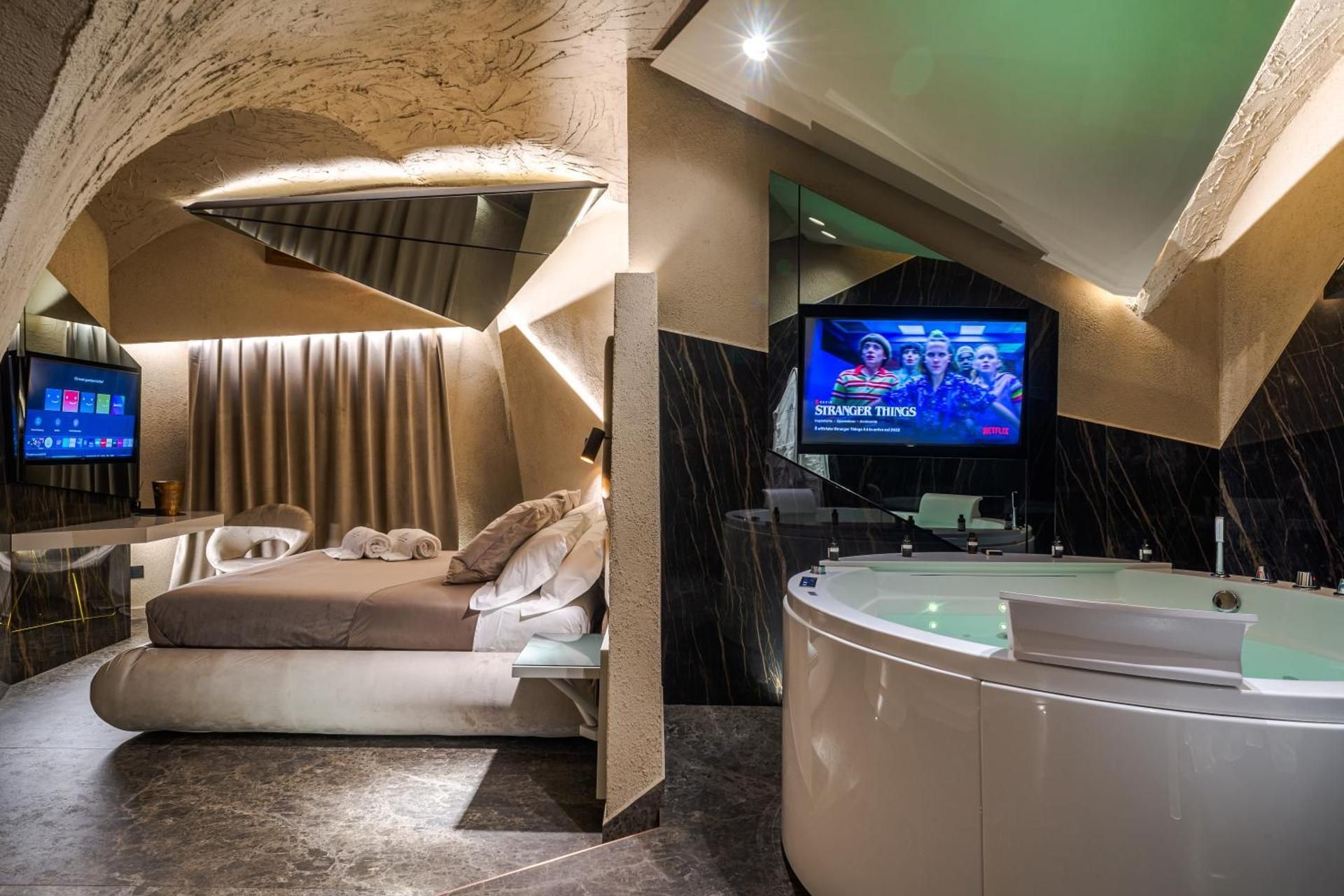 Double Room with Spa Bath
