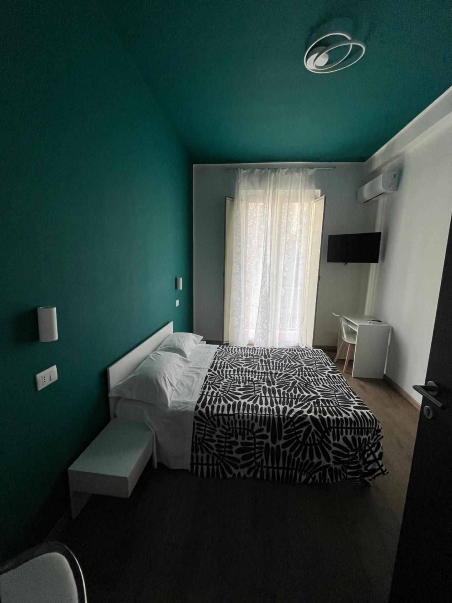 Double Room with Private External Bathroom