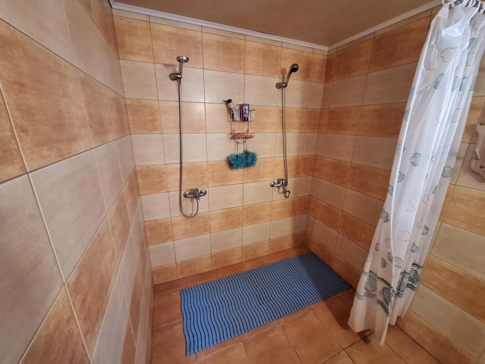 Large Single Room