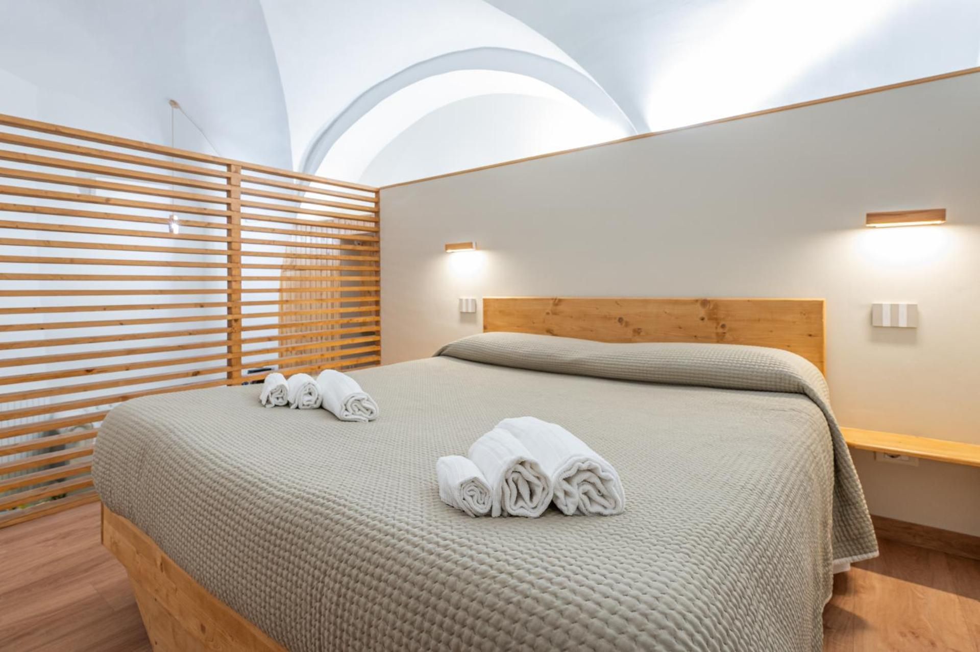 Studio Apartment with One Double Bed