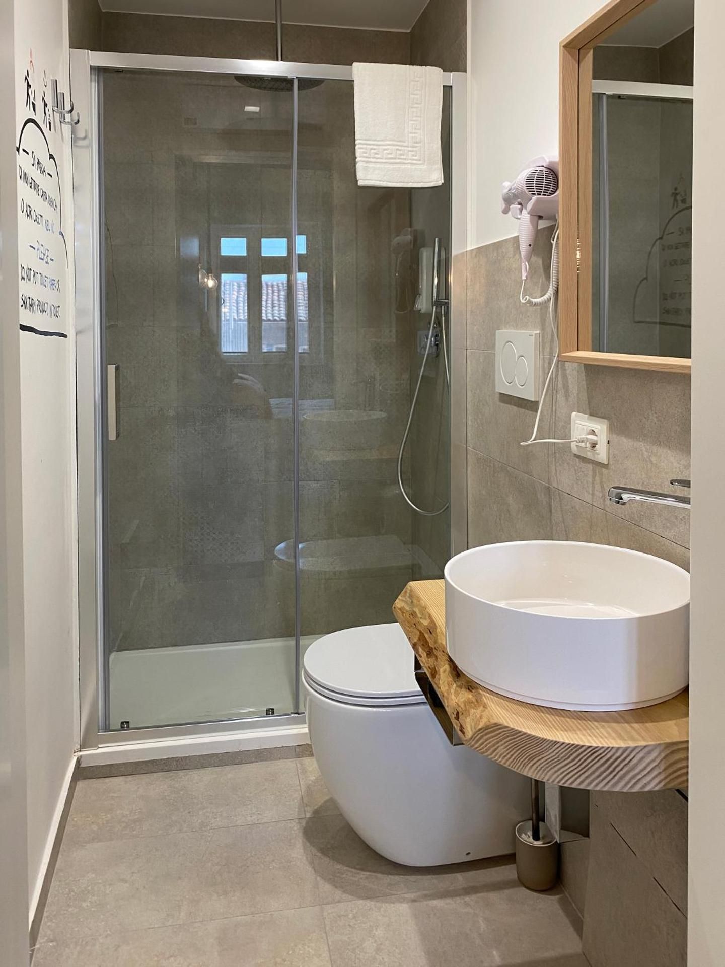 Double Room with Private Bathroom