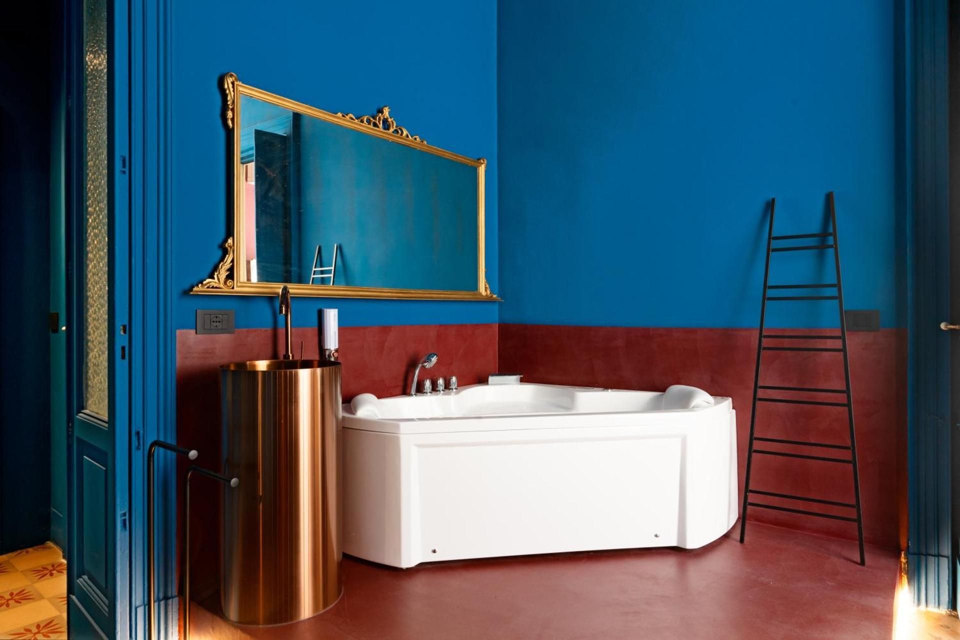 King Room with Spa Bath