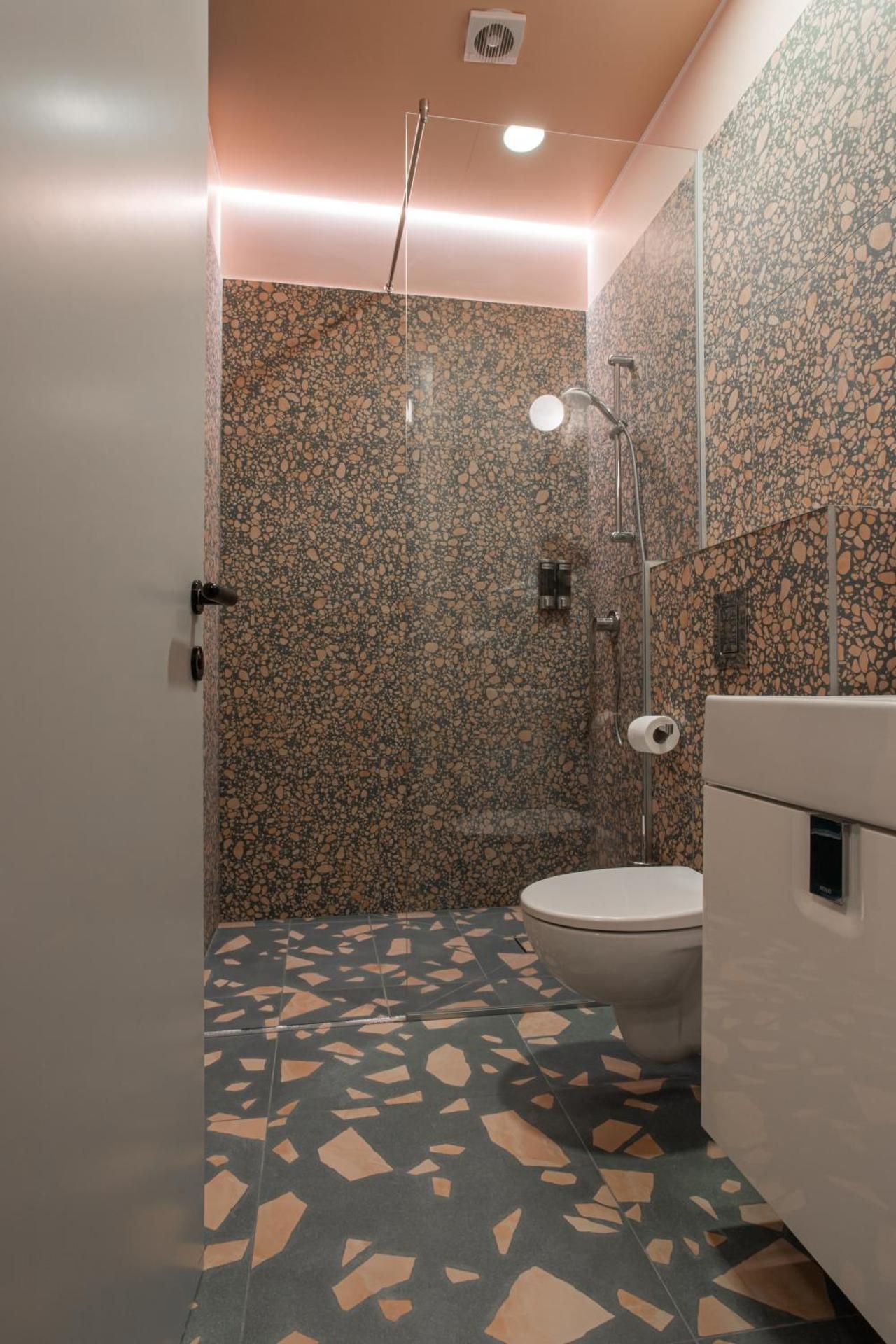 Twin Room with City View