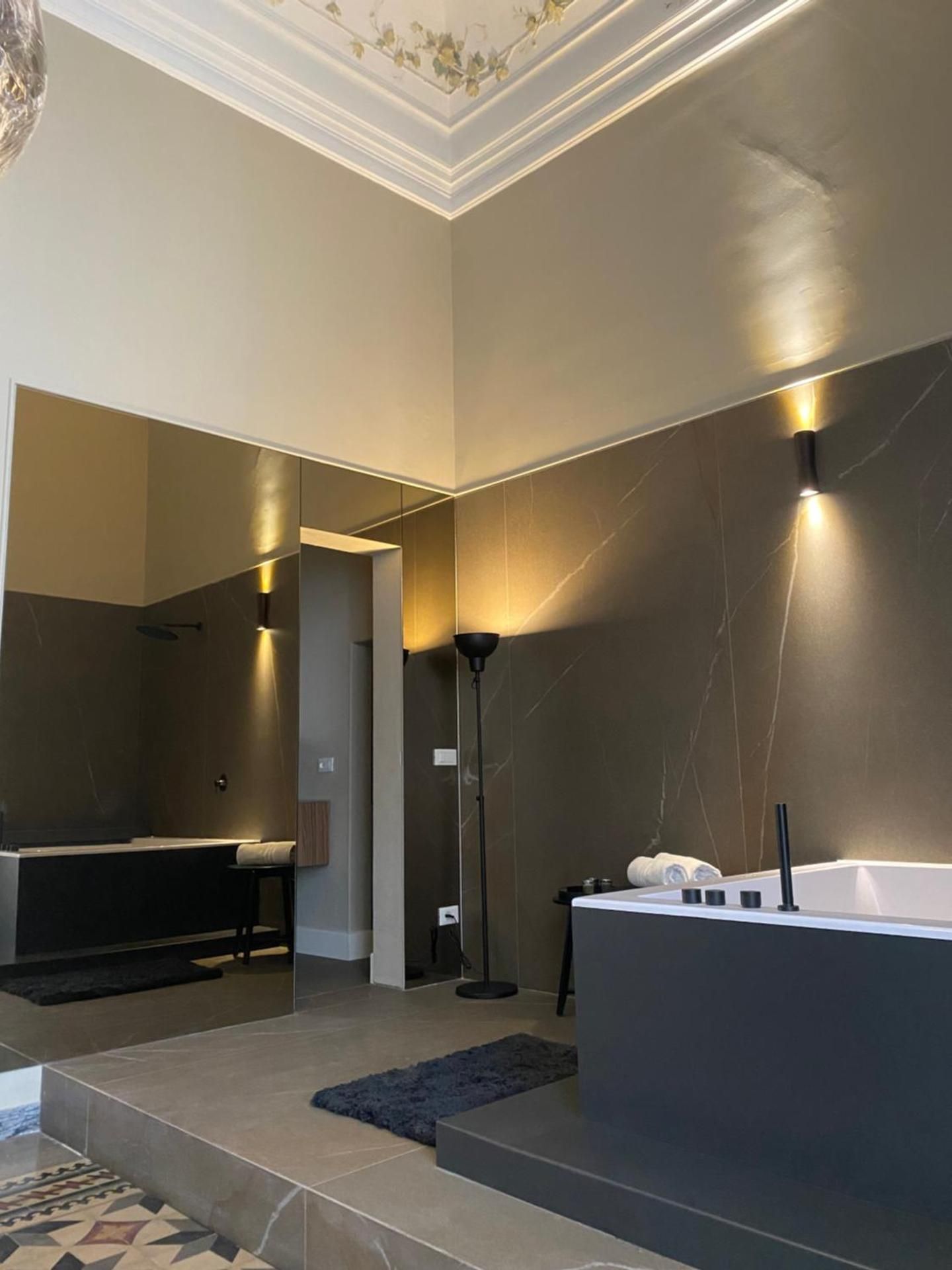 Queen Room with Spa Bath