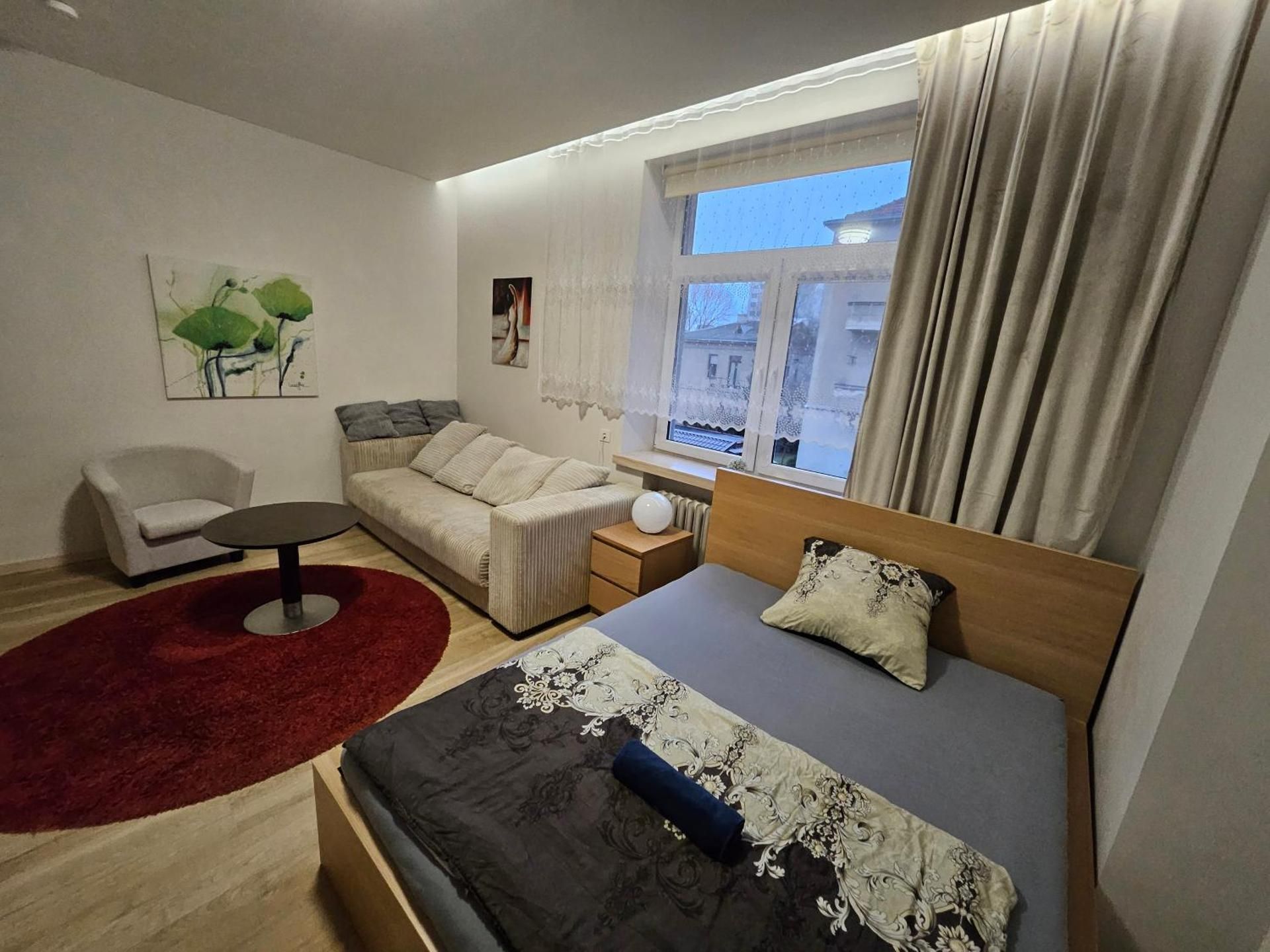 Quadruple Room with Private Bathroom