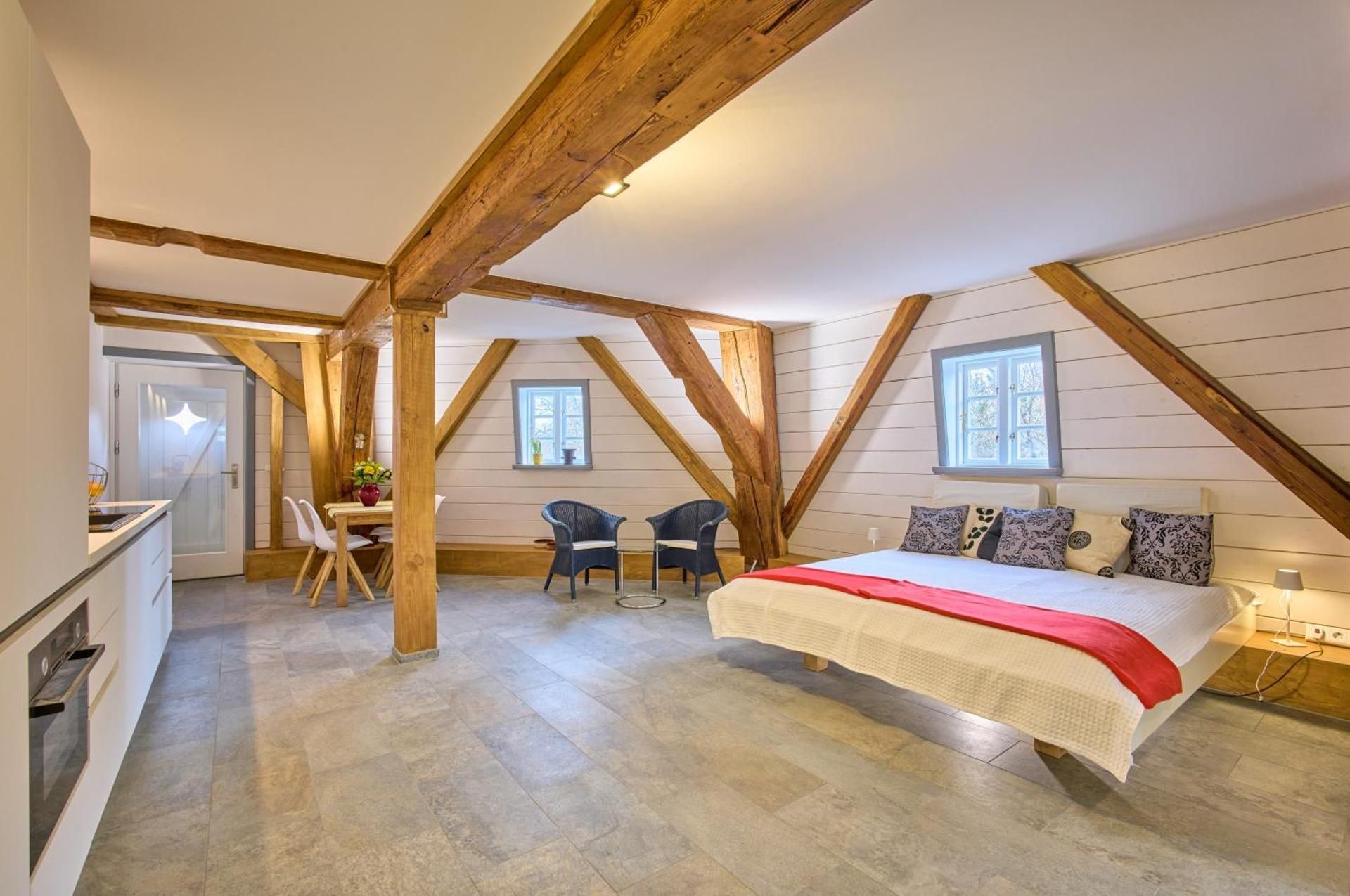 Studio Apartment